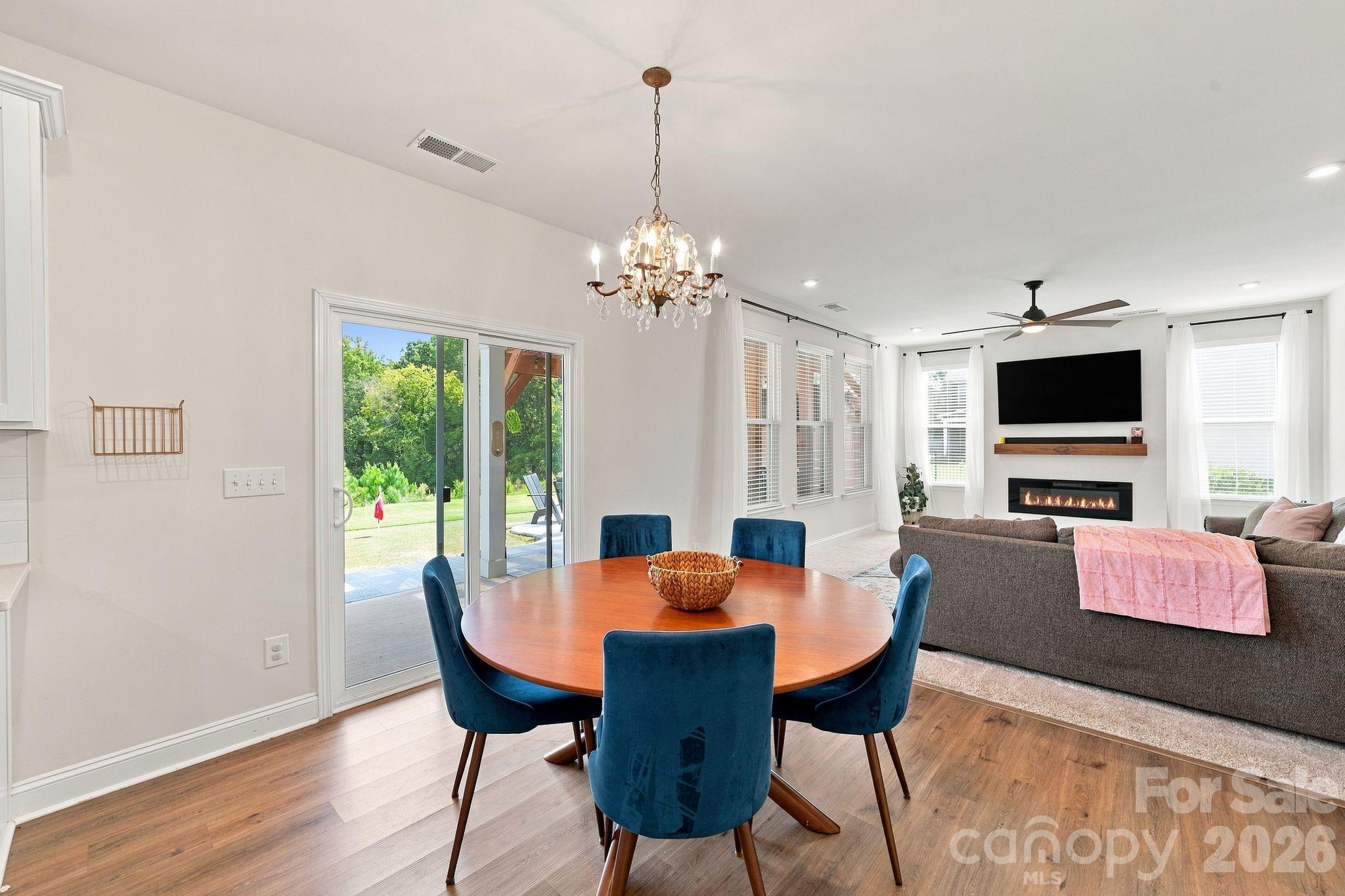 1533 Cedar Tree Drive