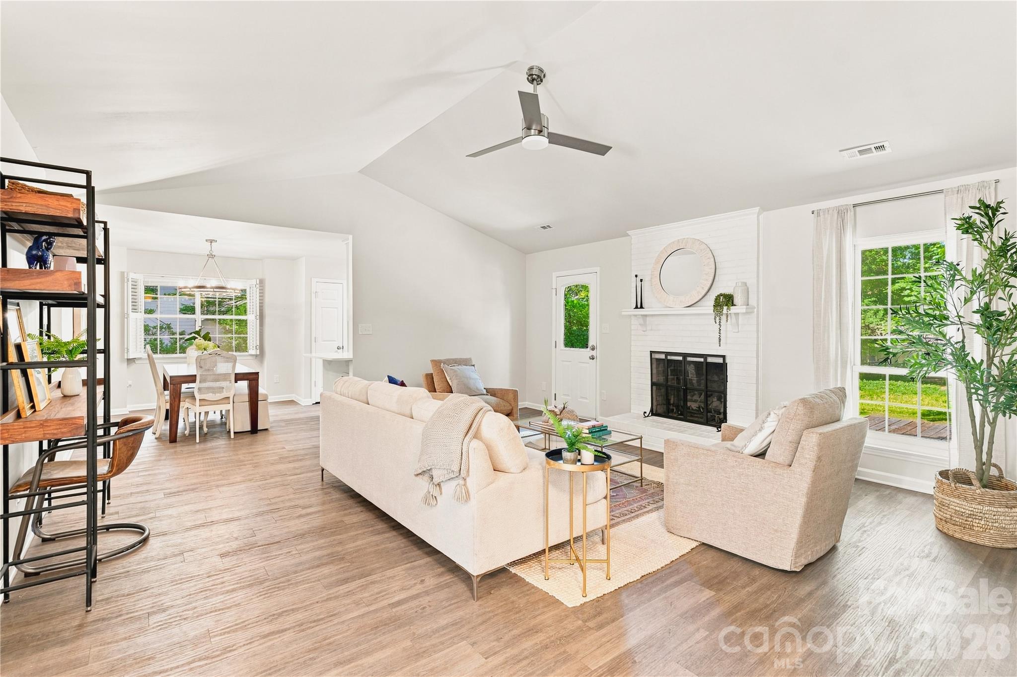 8805 Golf Ridge Drive