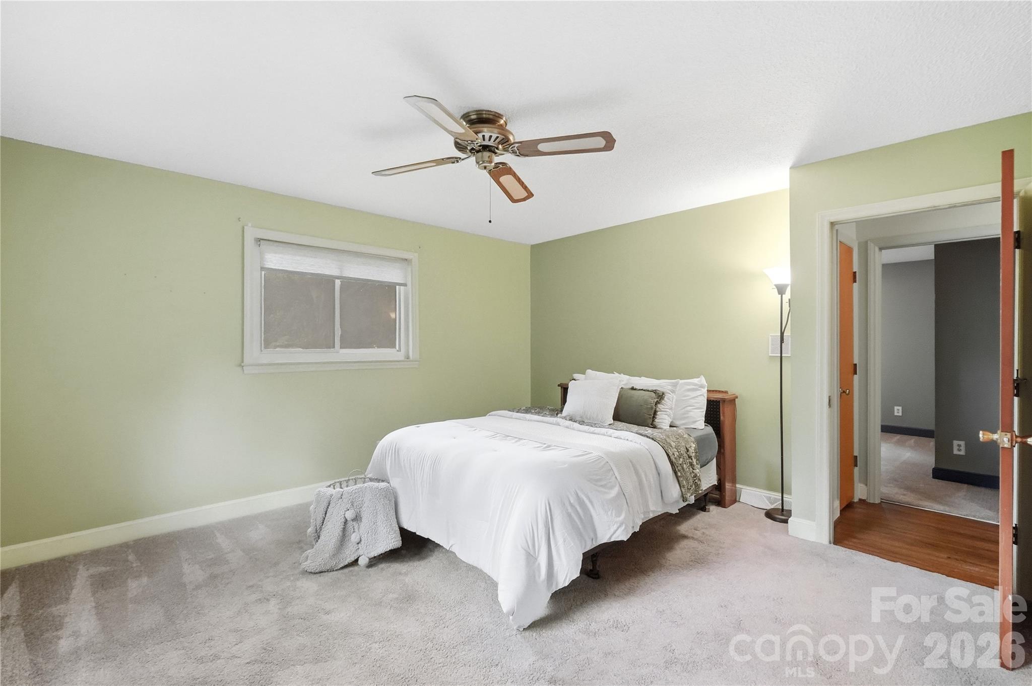 4819 Carousel Drive