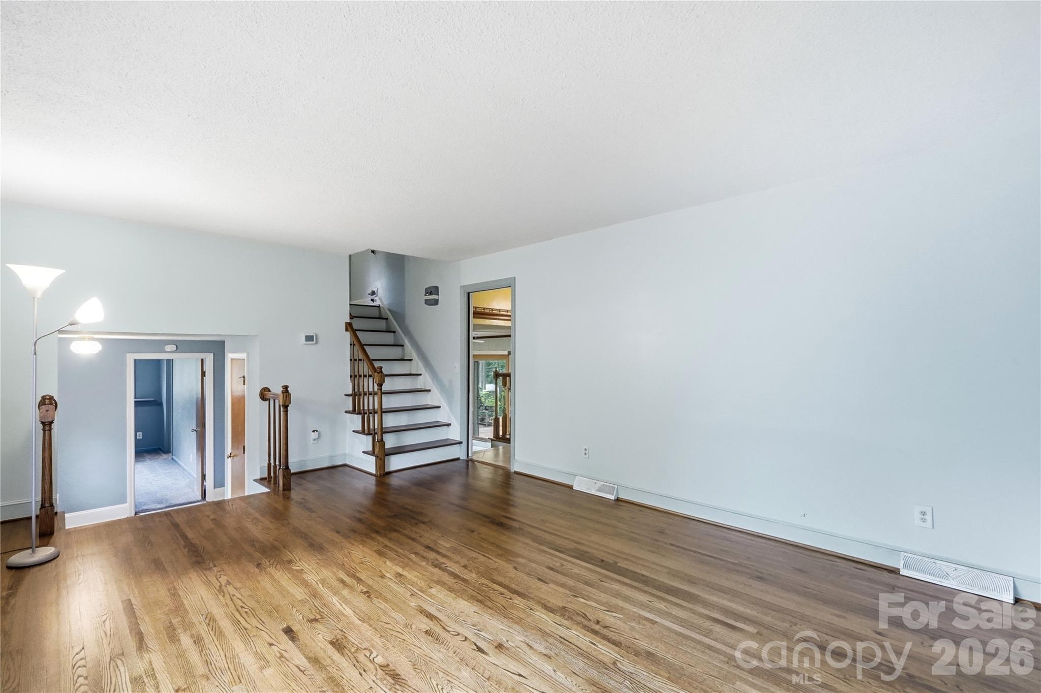 4819 Carousel Drive