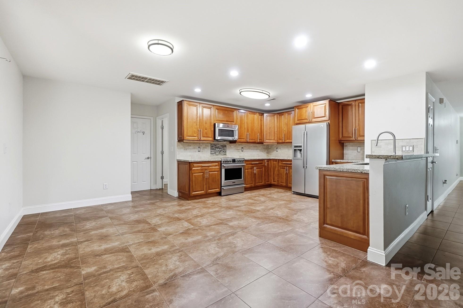 6324 Carpentaria Court