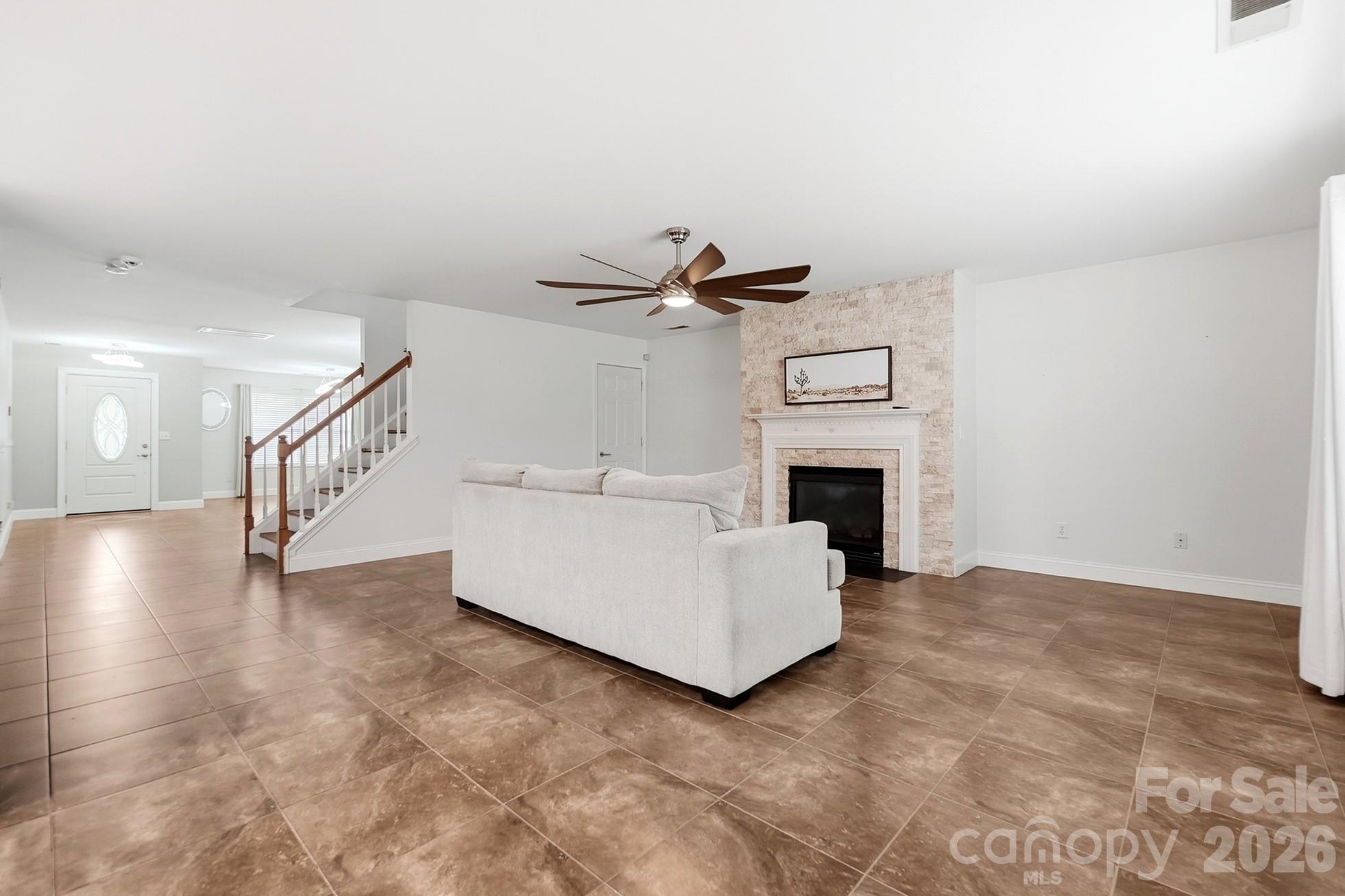 6324 Carpentaria Court