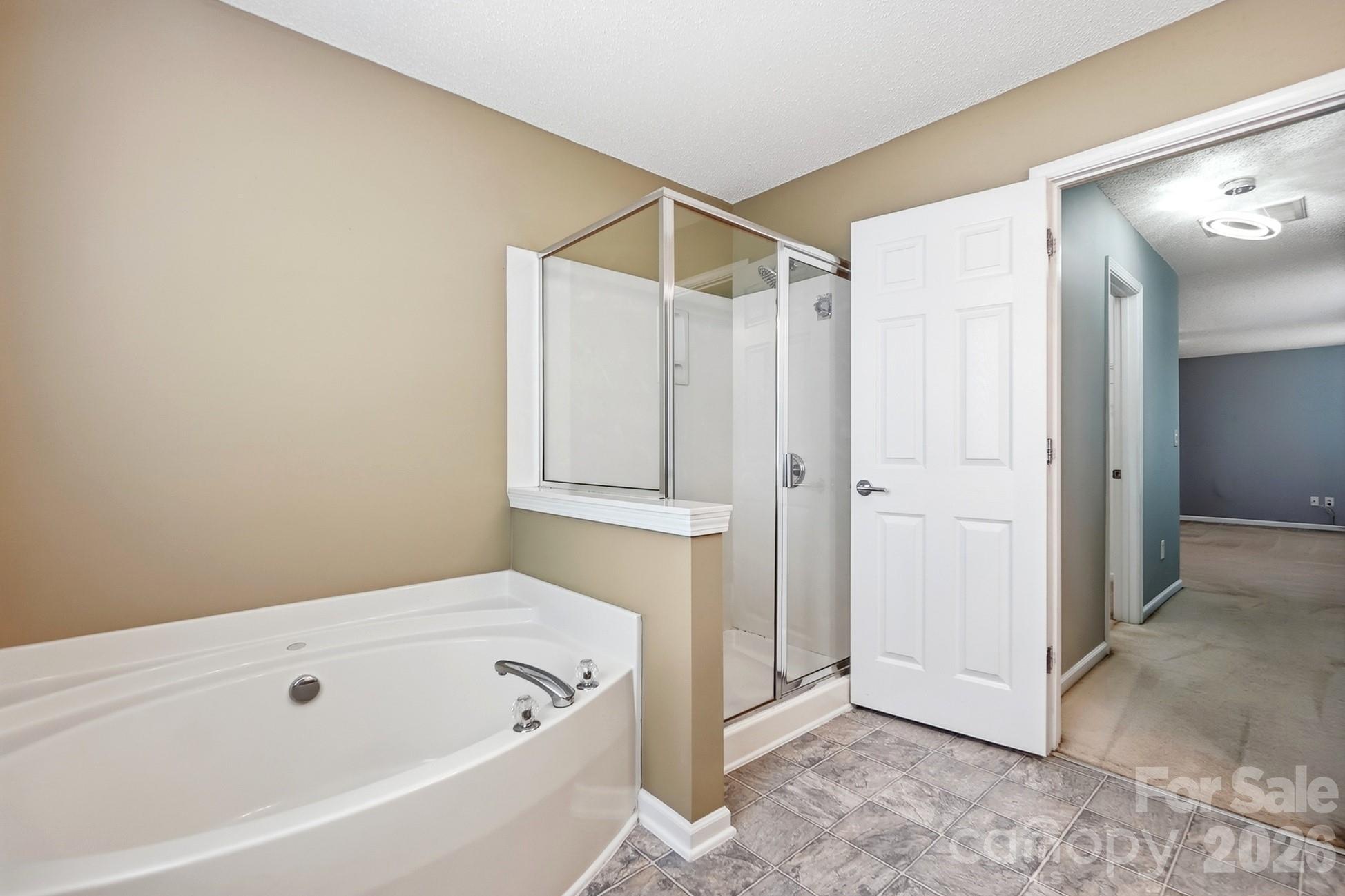 6324 Carpentaria Court