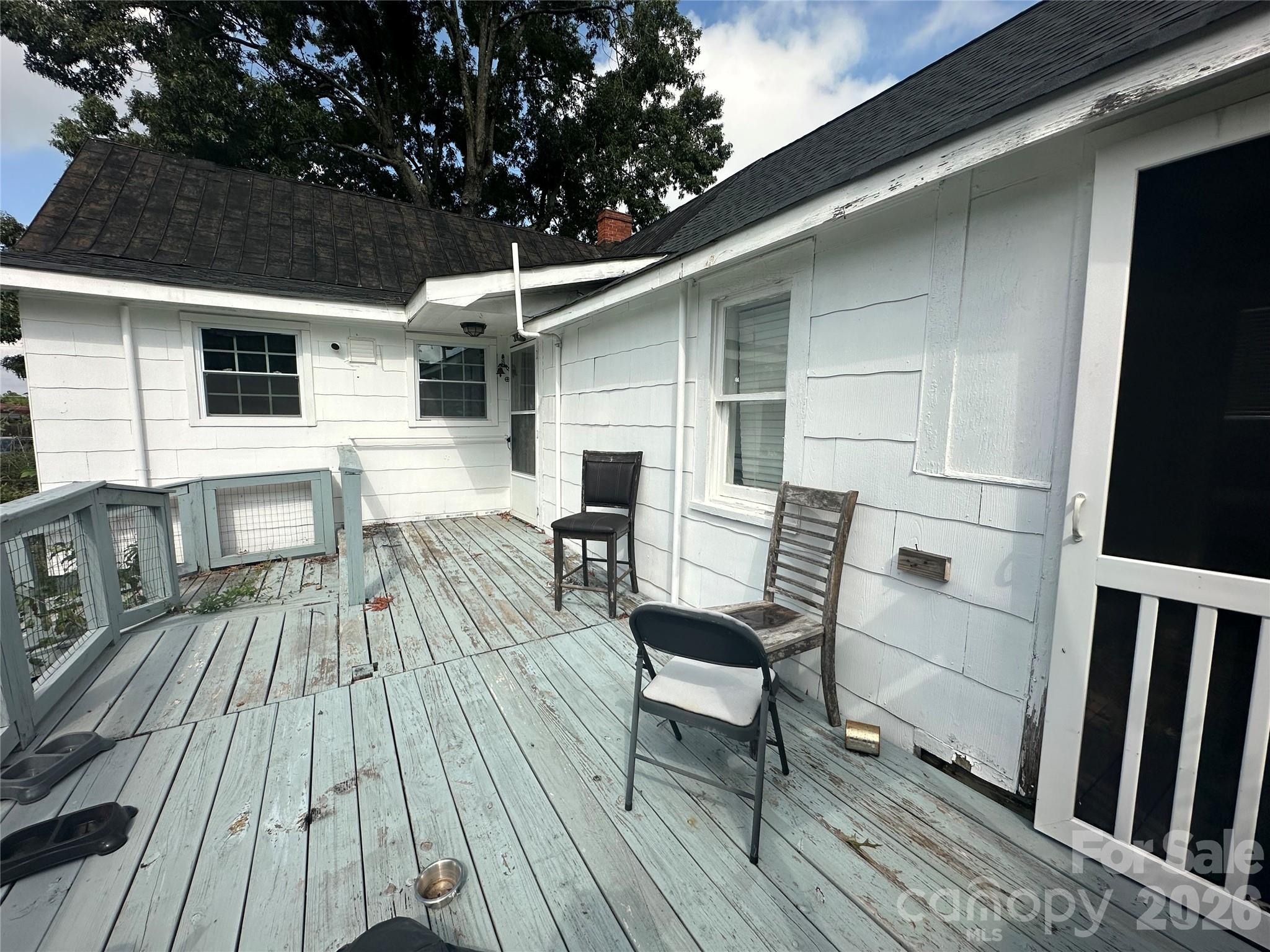 609 Front Street Unit: 5