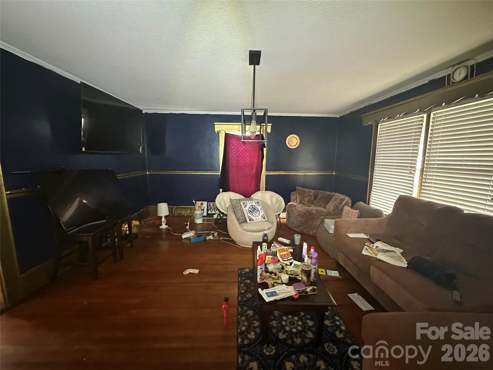 609 Front Street Unit: 5