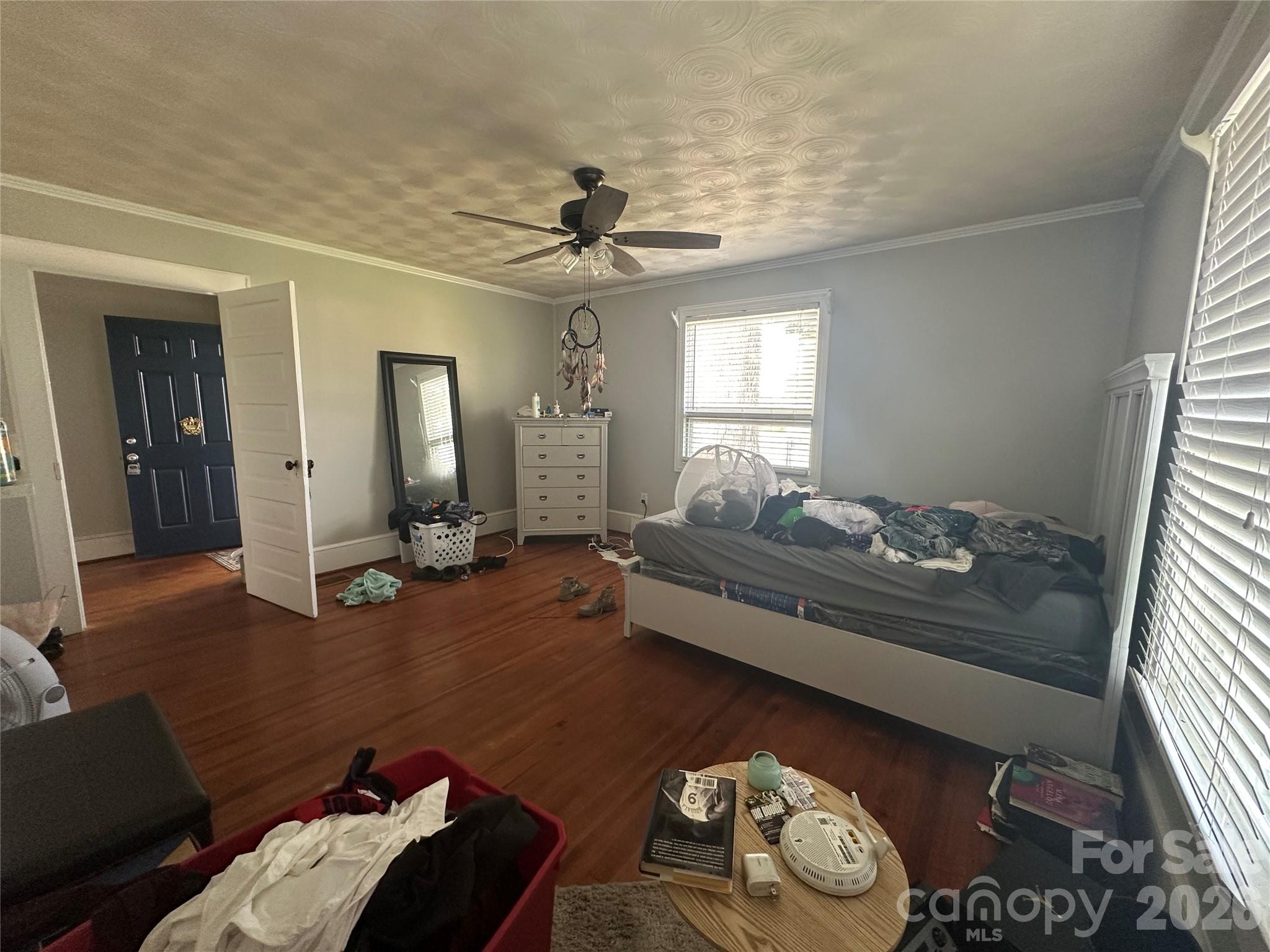 609 Front Street Unit: 5
