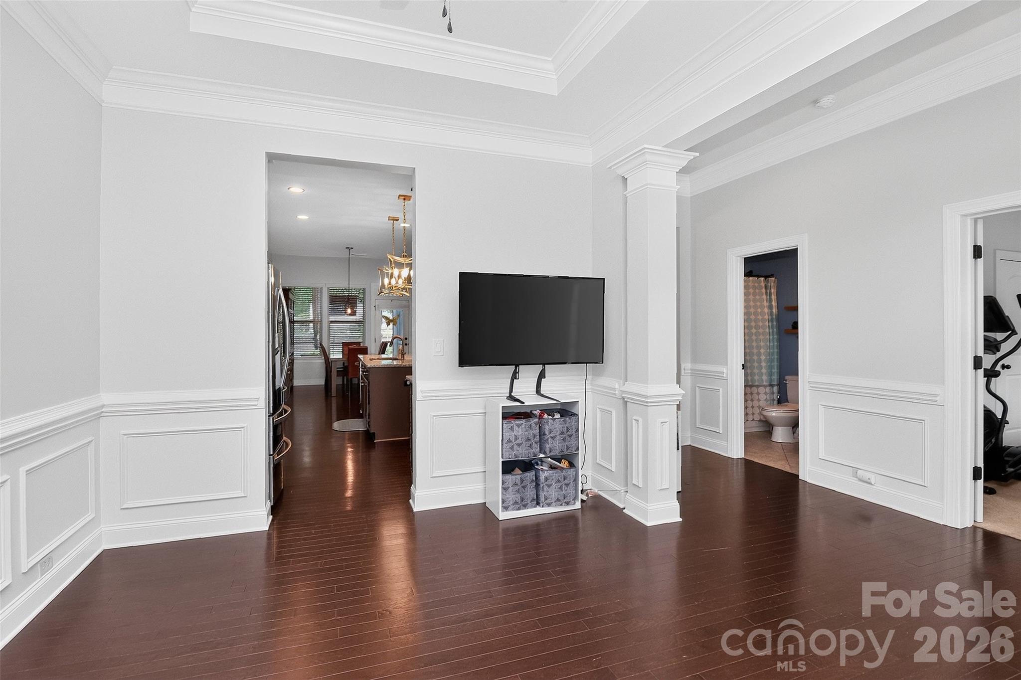 5112 Forest Knoll Court