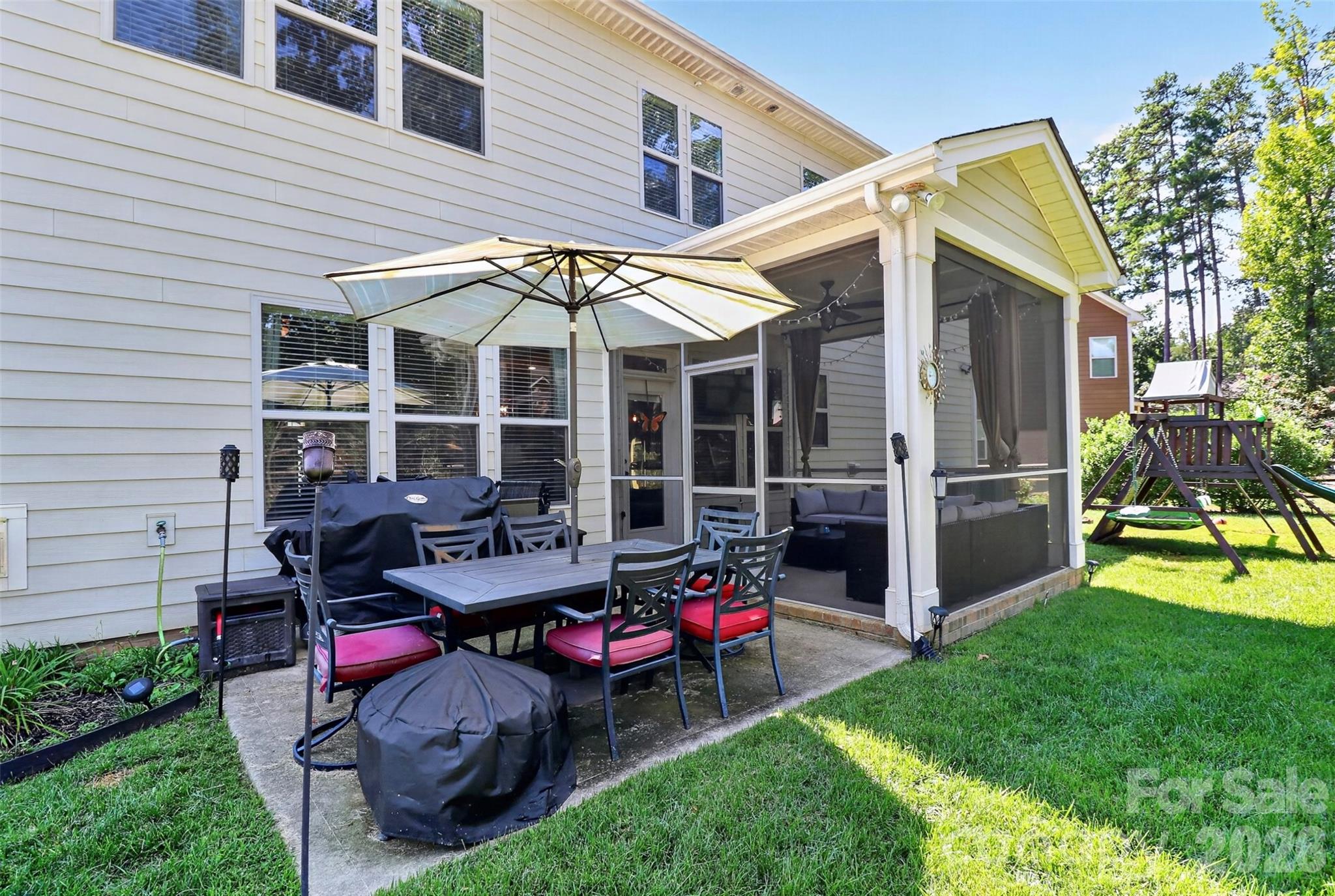5112 Forest Knoll Court