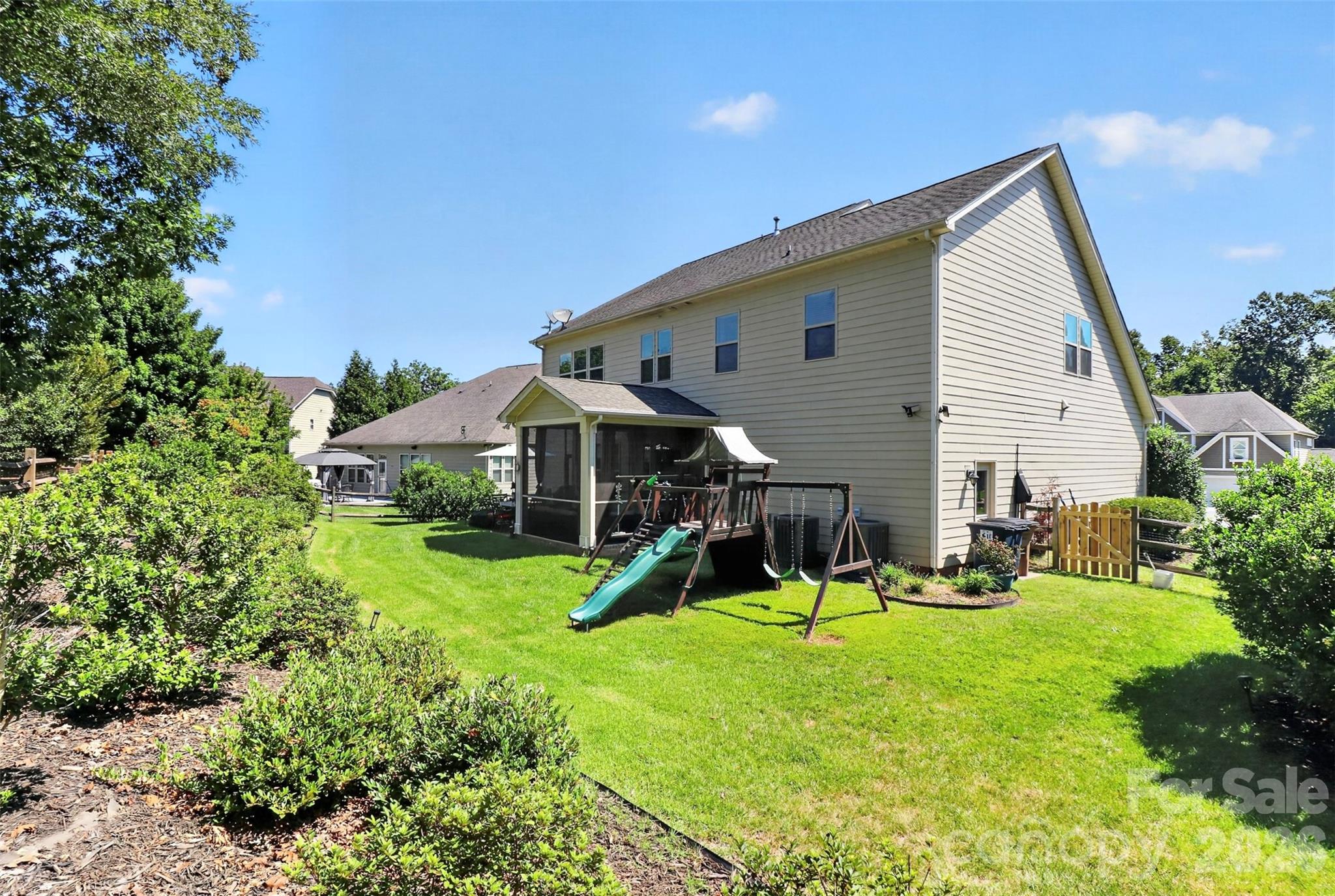5112 Forest Knoll Court