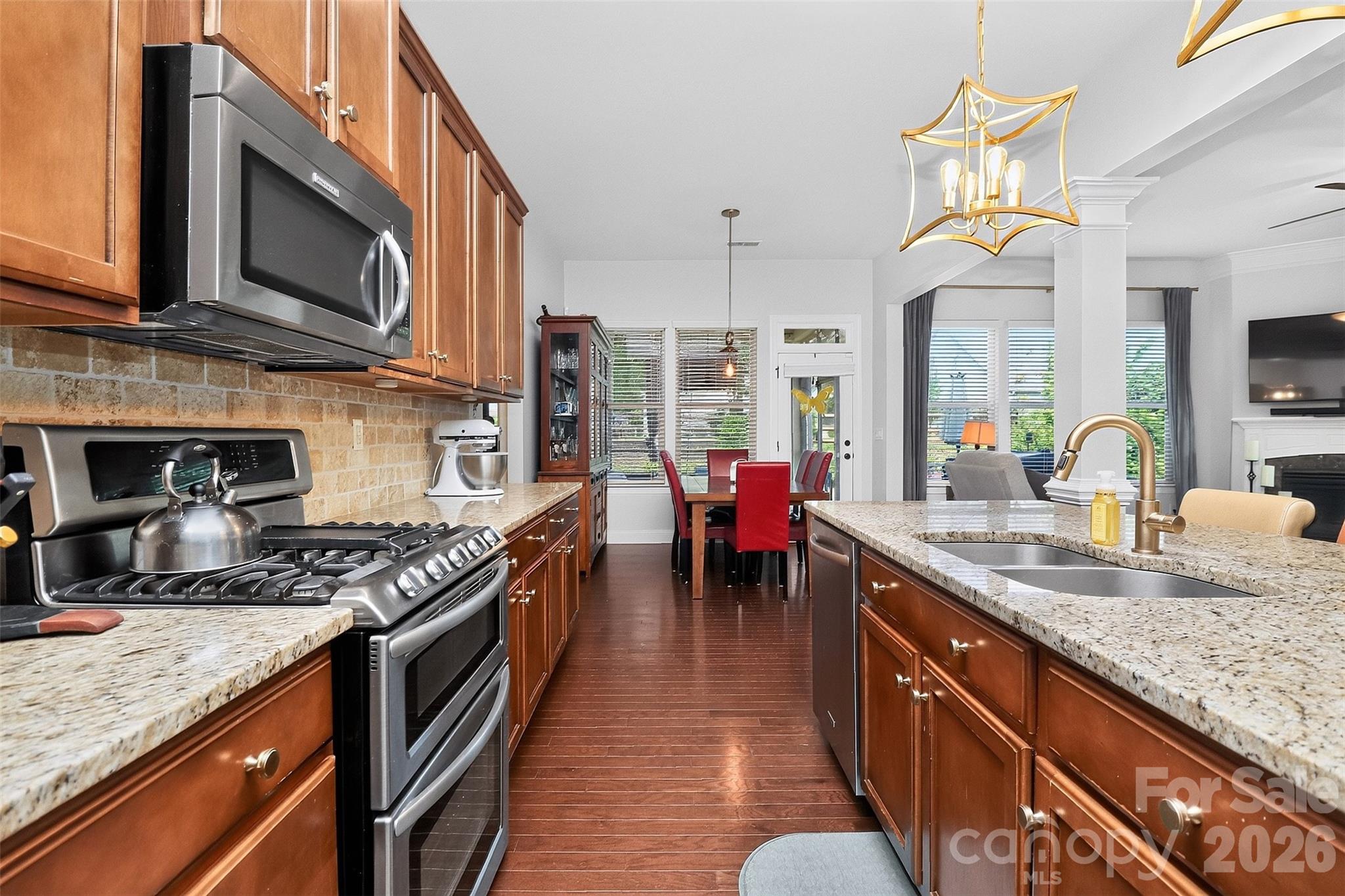 5112 Forest Knoll Court