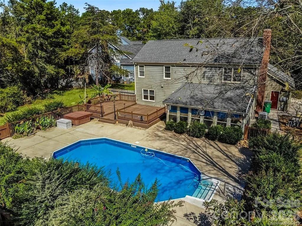 3709 Stoneglen Path