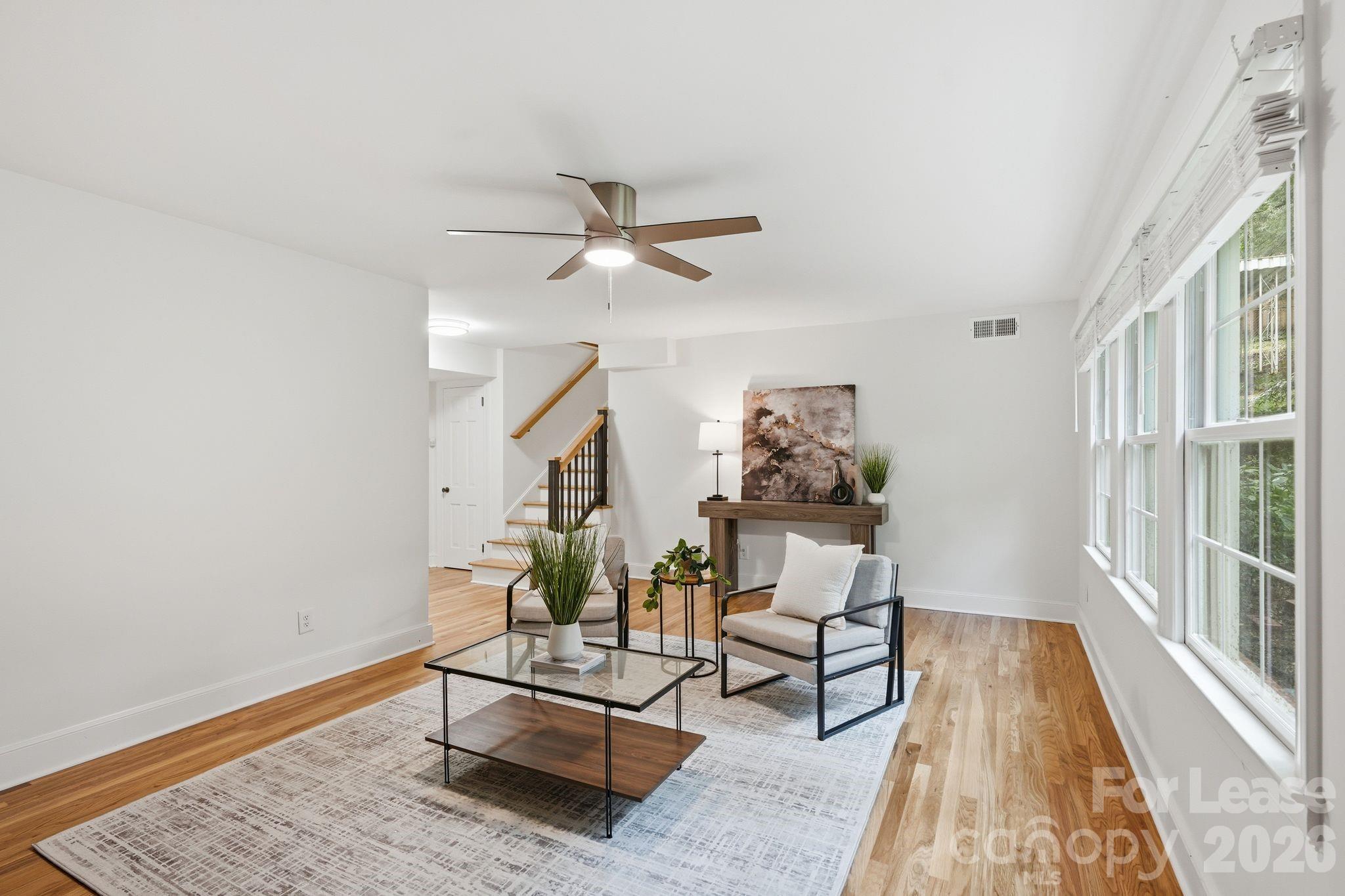 926 Shady Bluff Drive