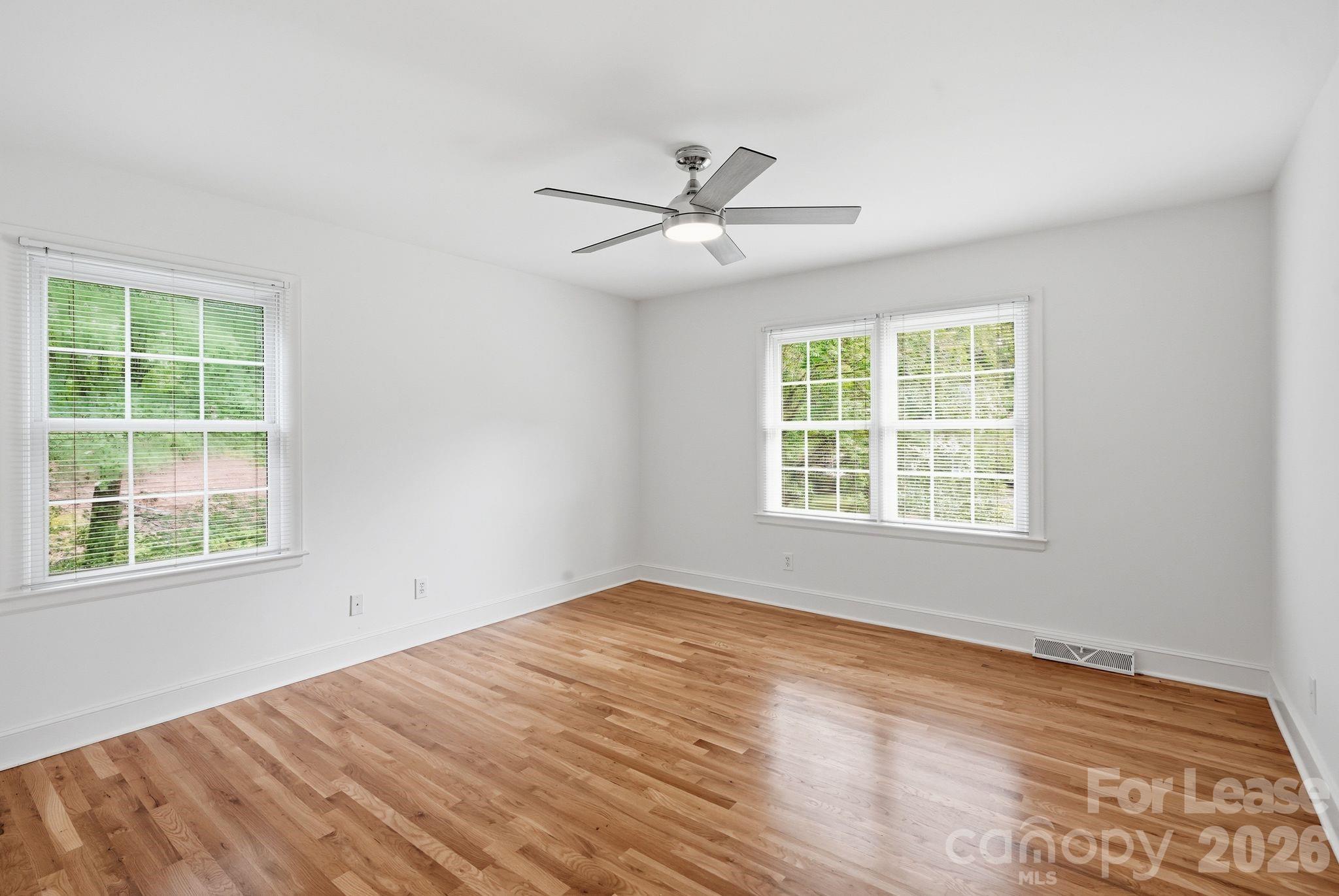 926 Shady Bluff Drive