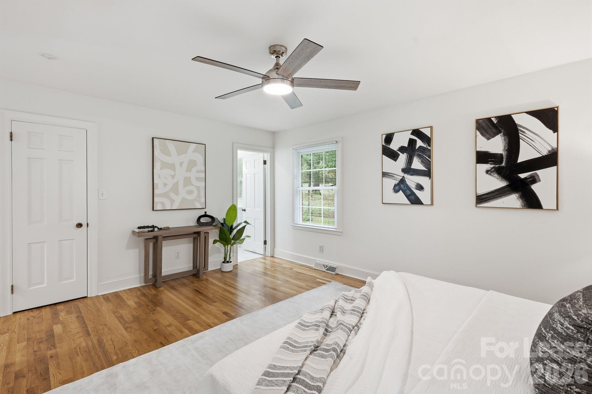 926 Shady Bluff Drive
