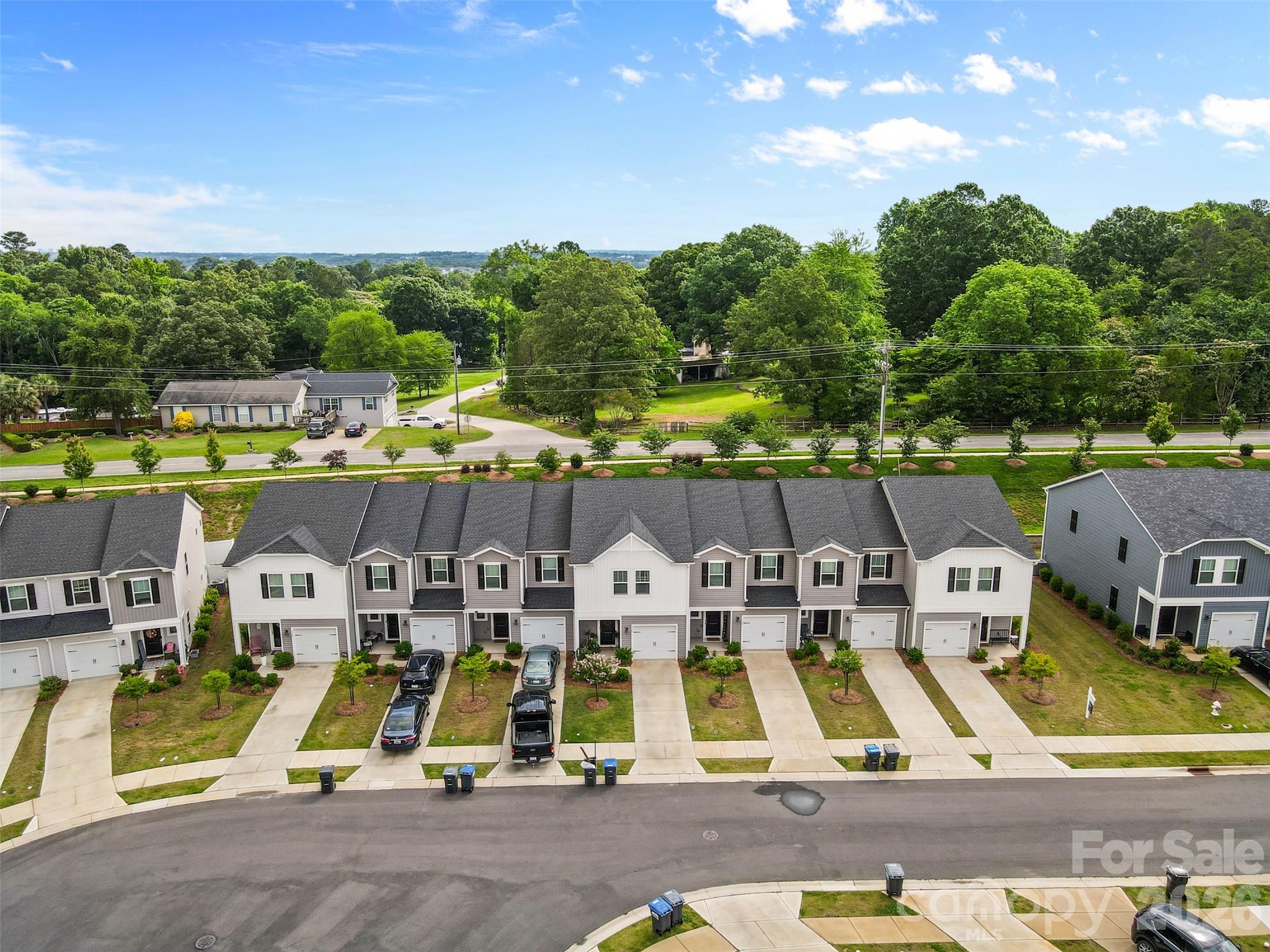 524 Tayberry Lane