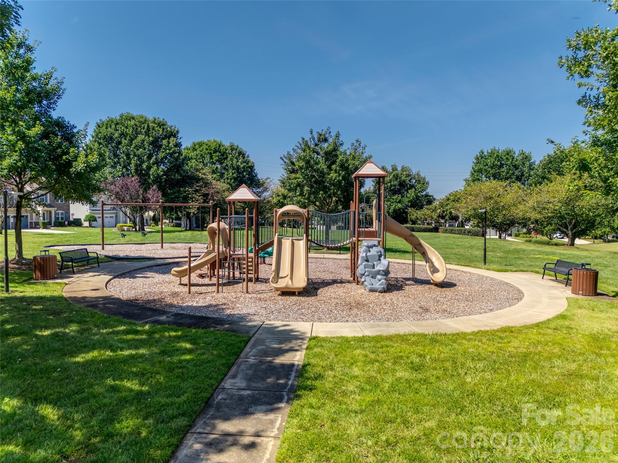 305 Laurel Bay Street NW
