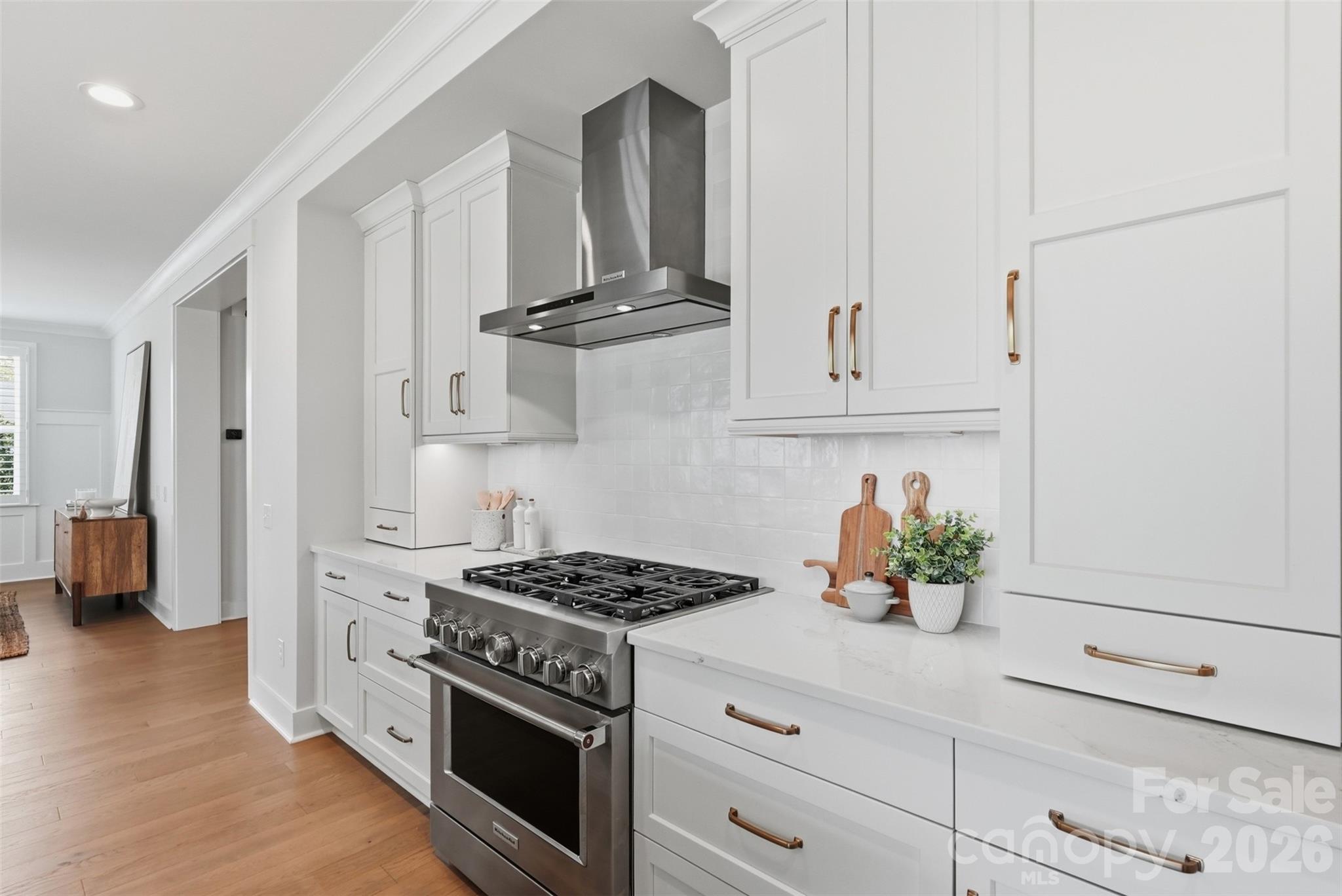 6083 Holden Court