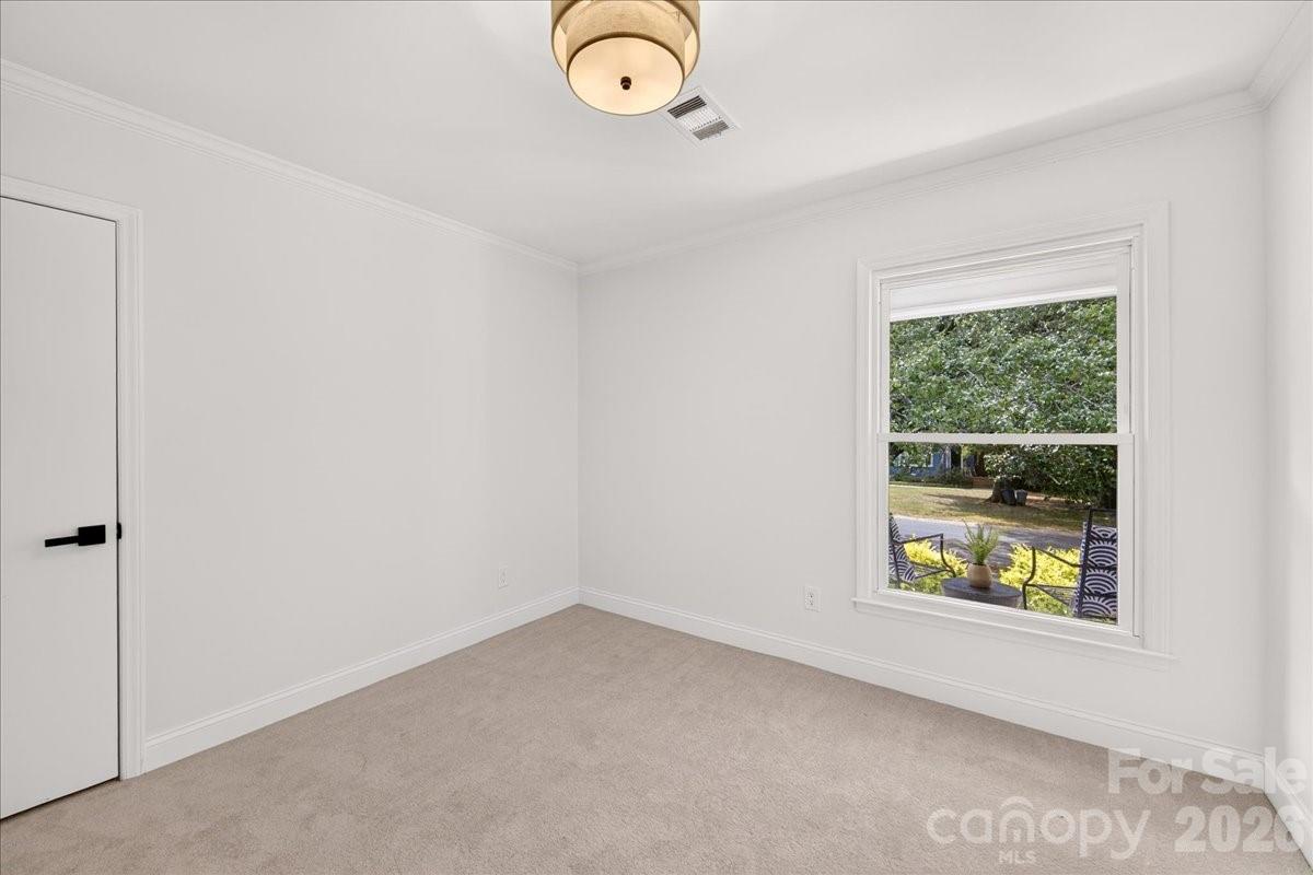 1236 Beechdale Drive