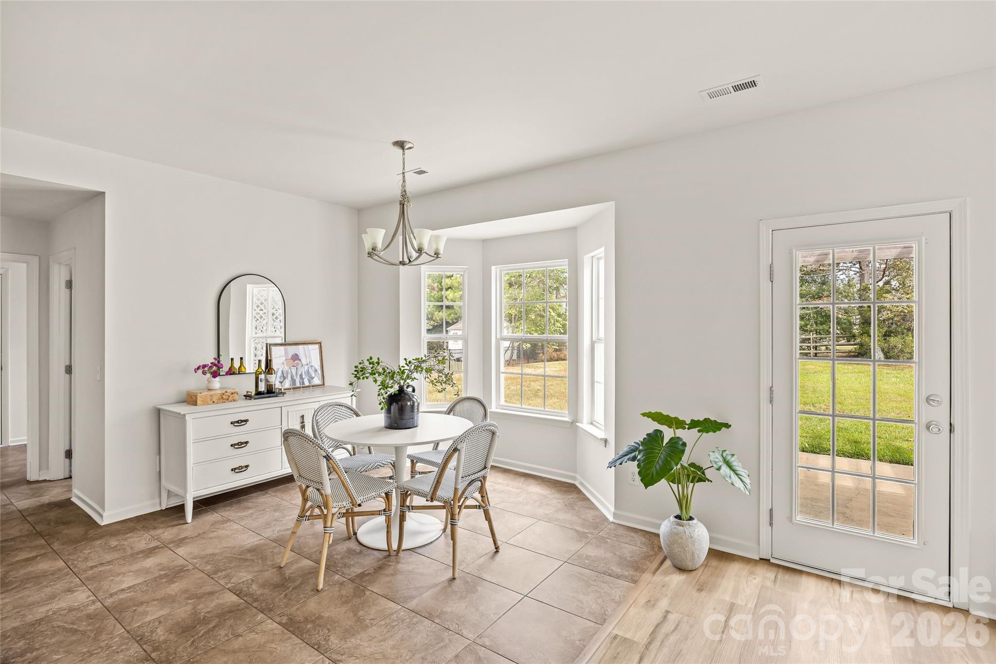 6106 Greengate Lane