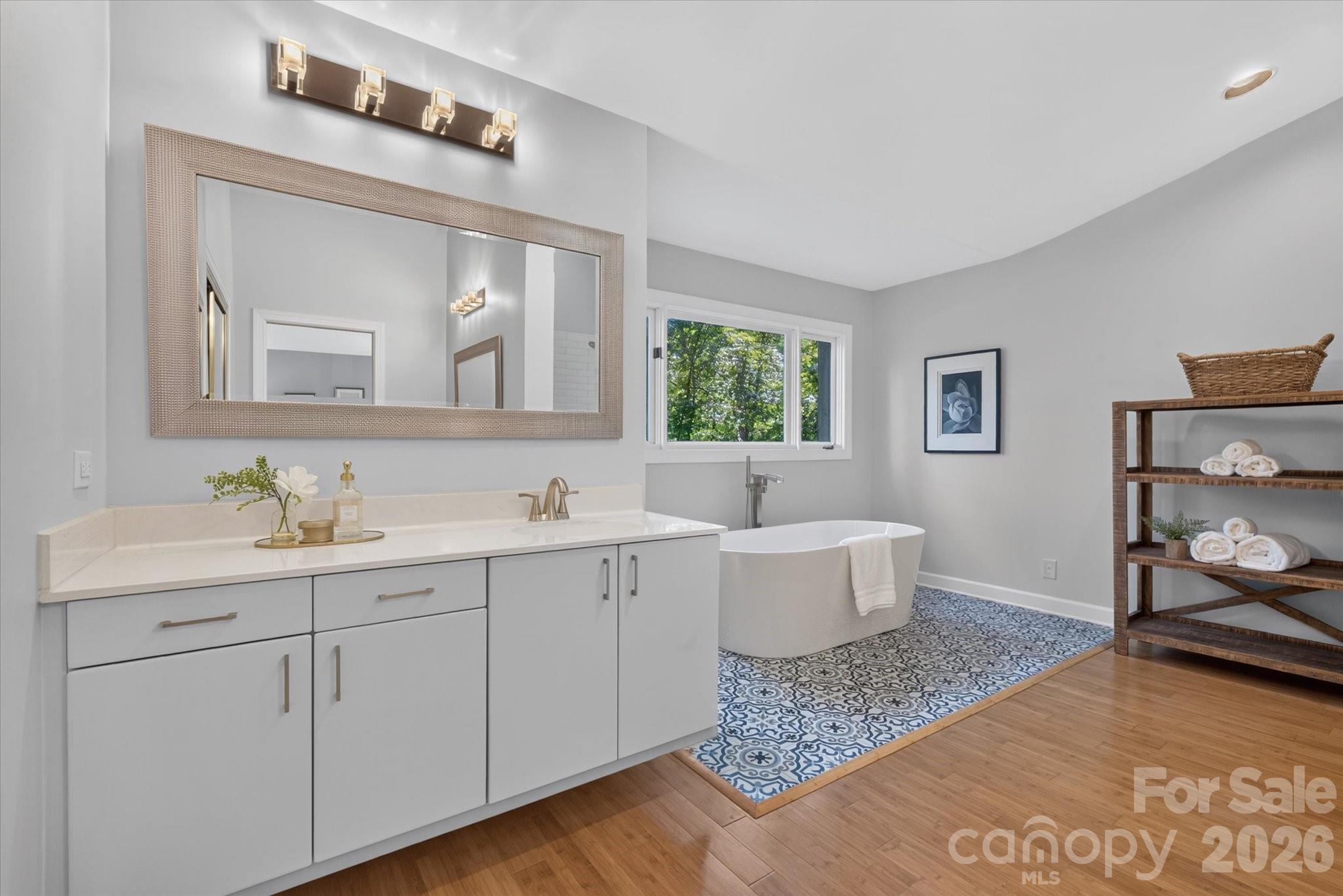 4418 Horseshoe Bend
