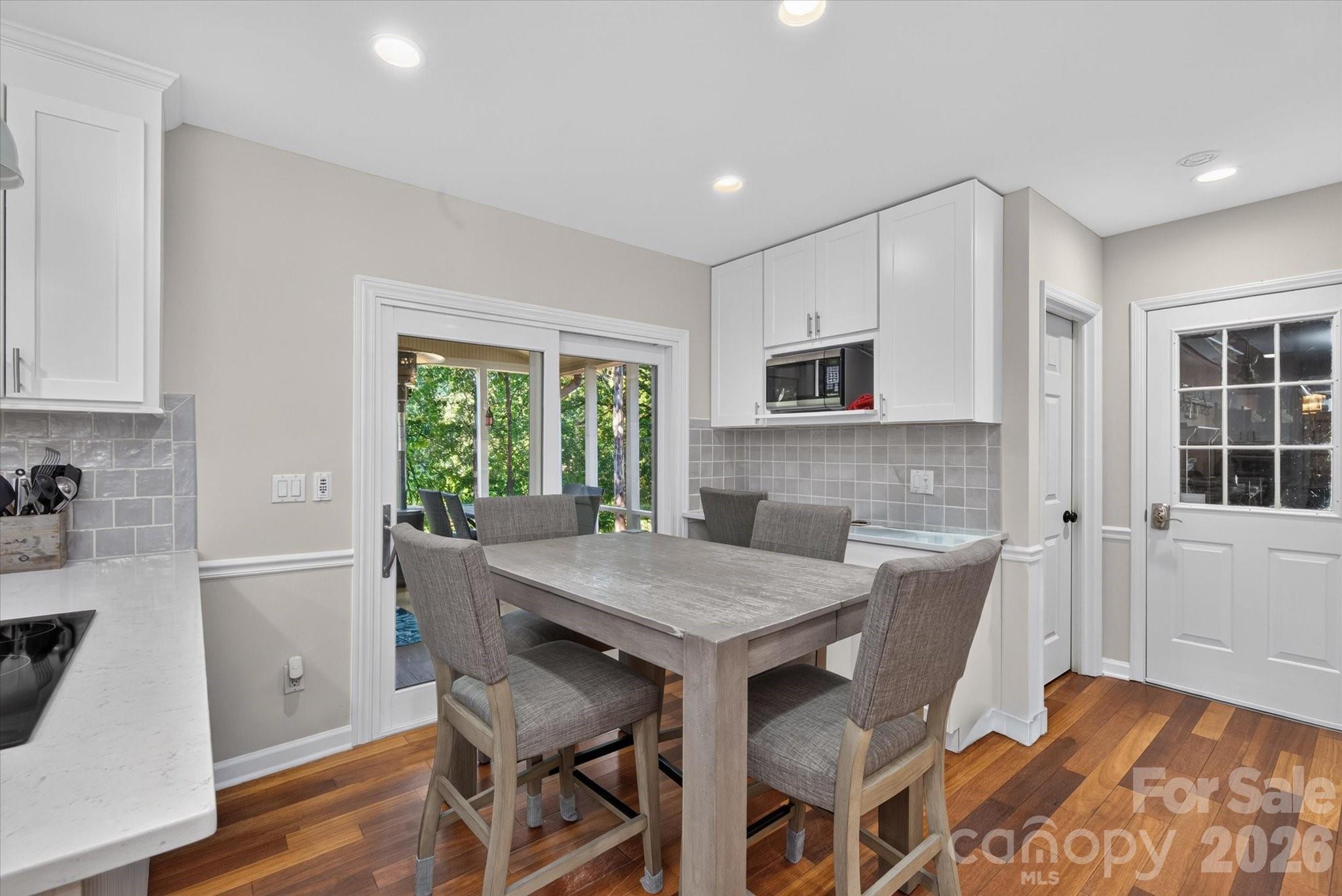 10009 Thomas Payne Circle