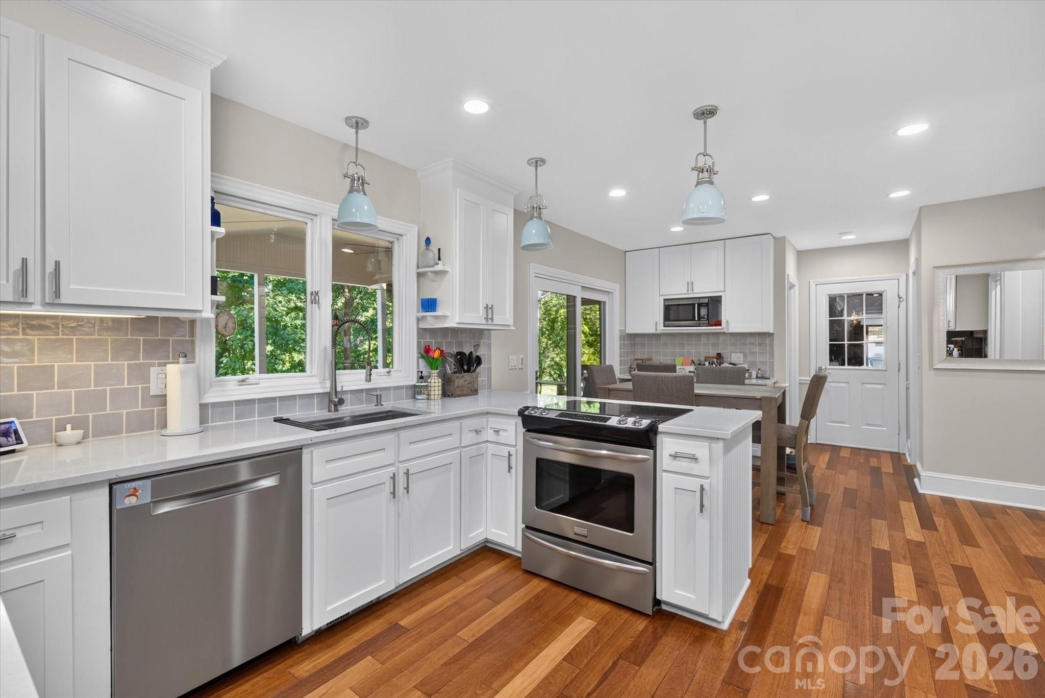 10009 Thomas Payne Circle
