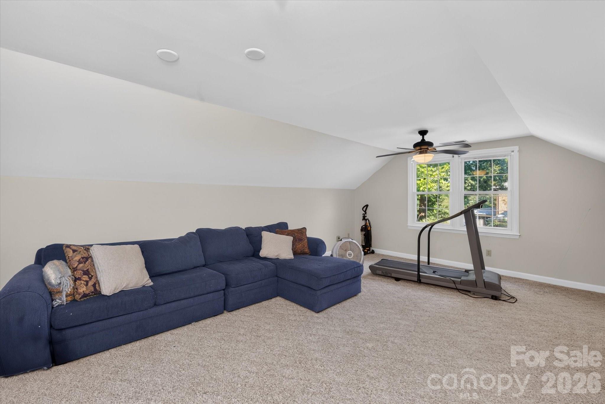 10009 Thomas Payne Circle