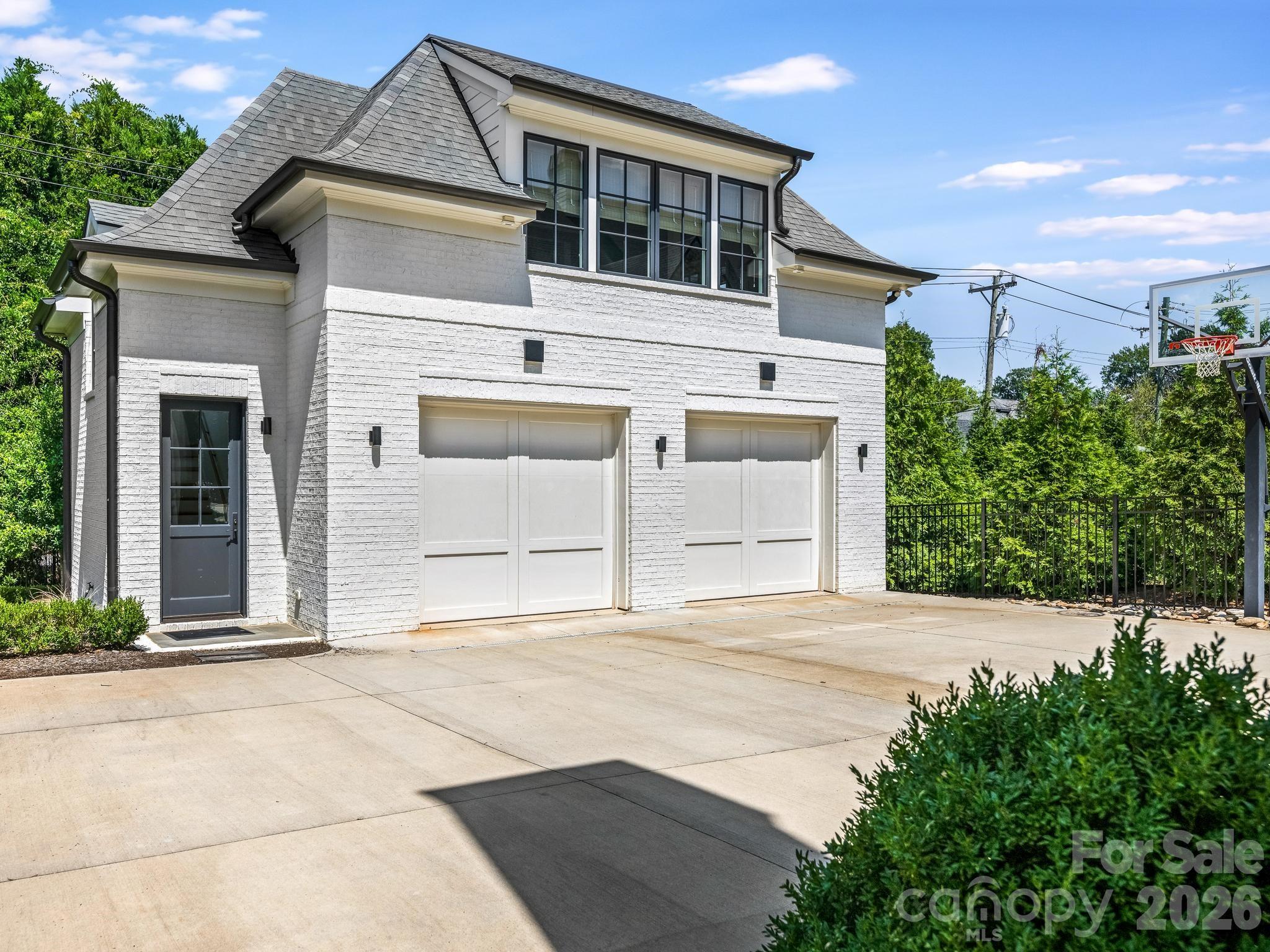 2422 Ferncliff Road