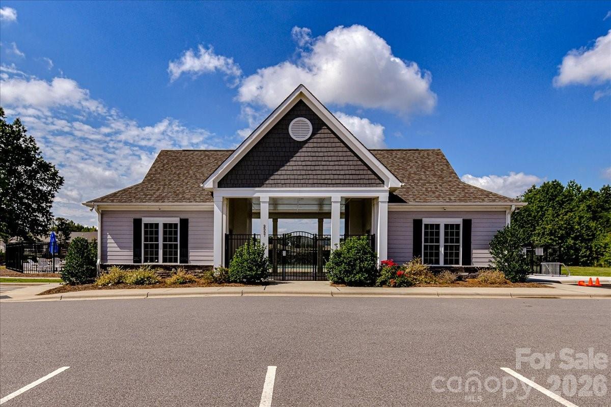 2518 Logan Caroline Lane