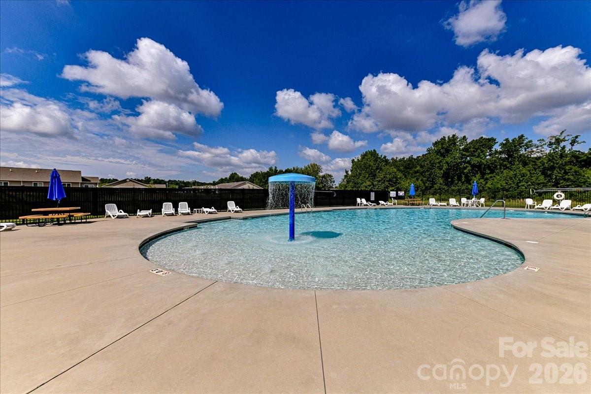 2518 Logan Caroline Lane