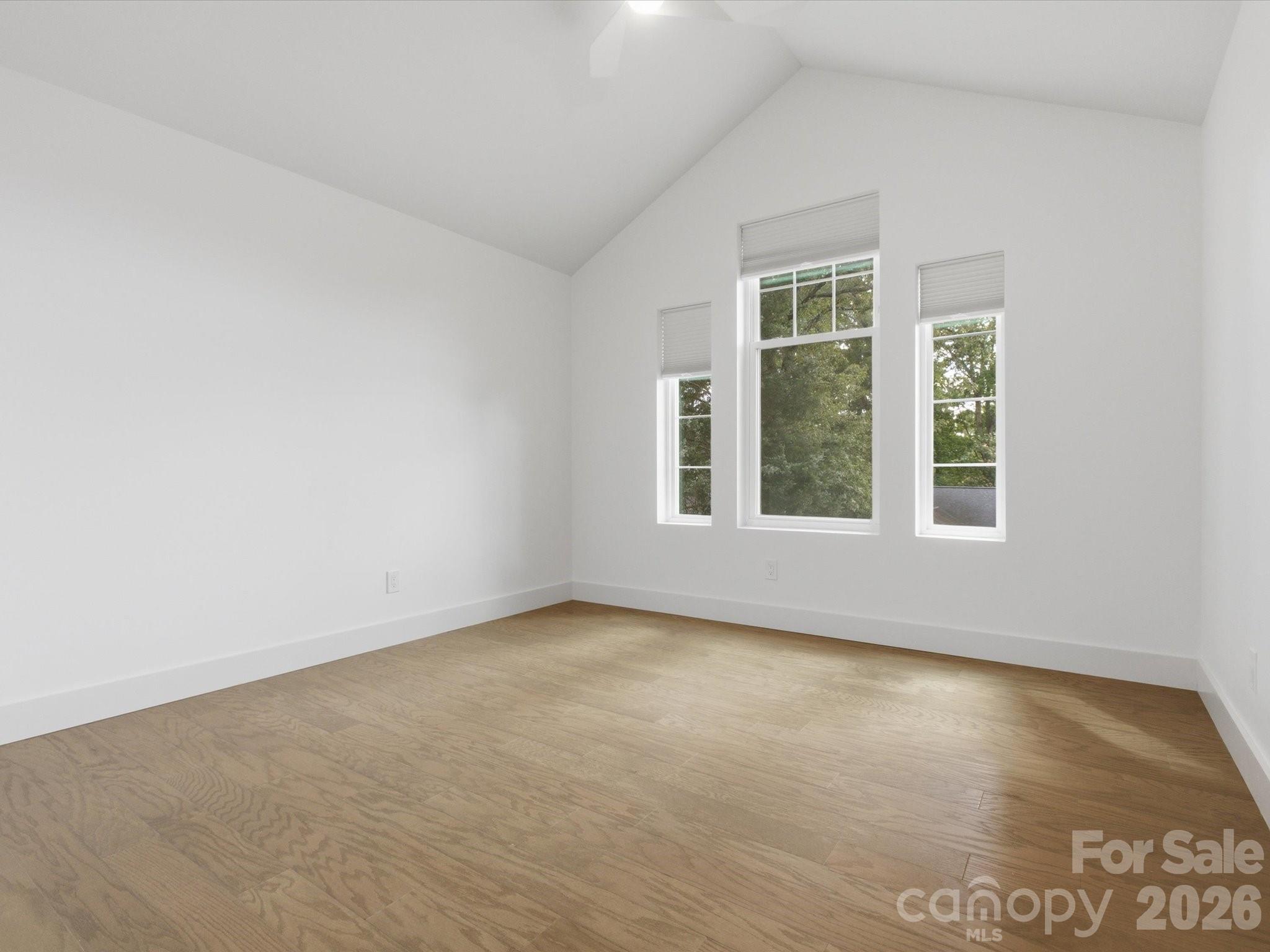 129 S Gardner Avenue