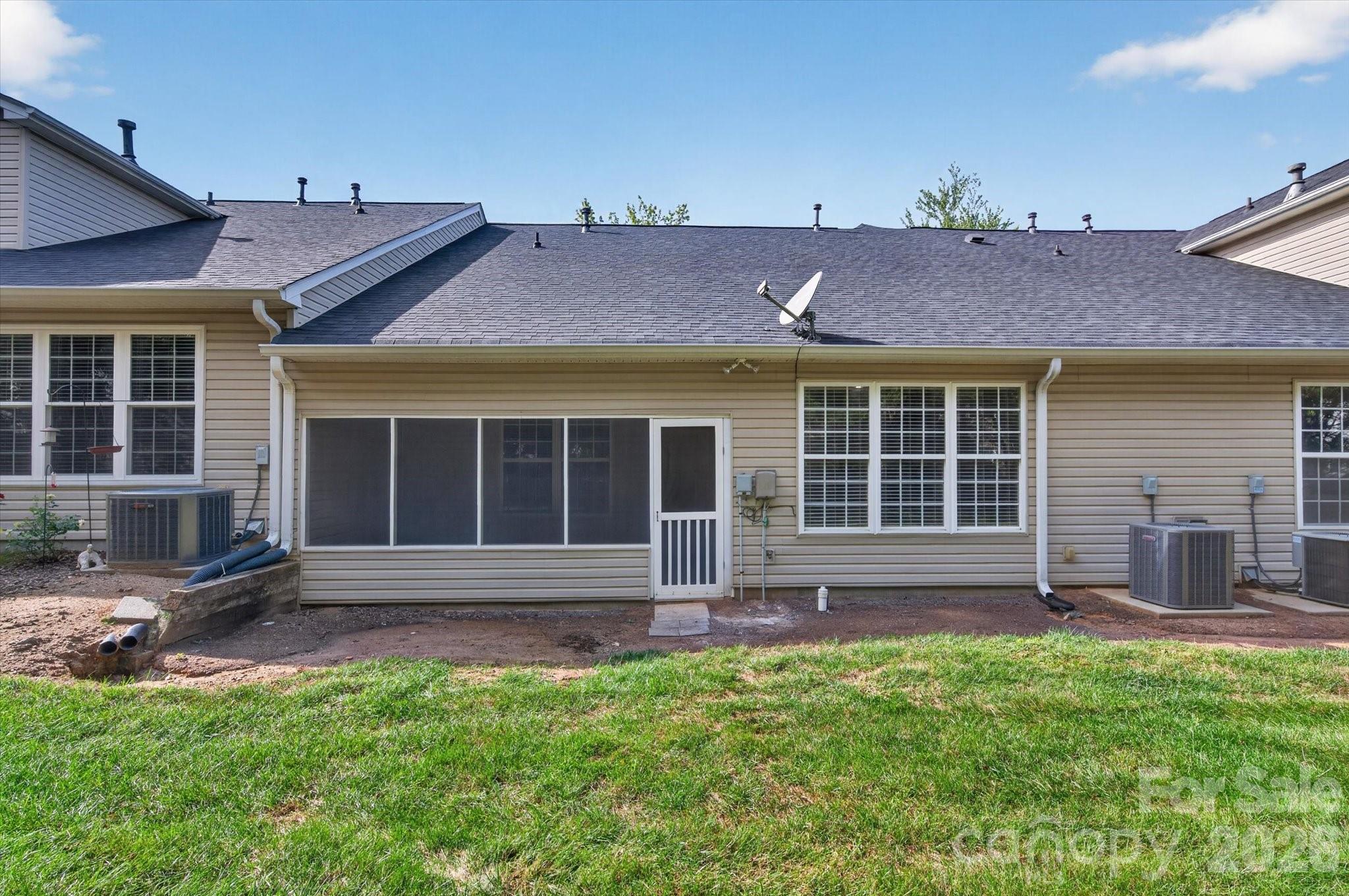 4641 Willow Glen Road