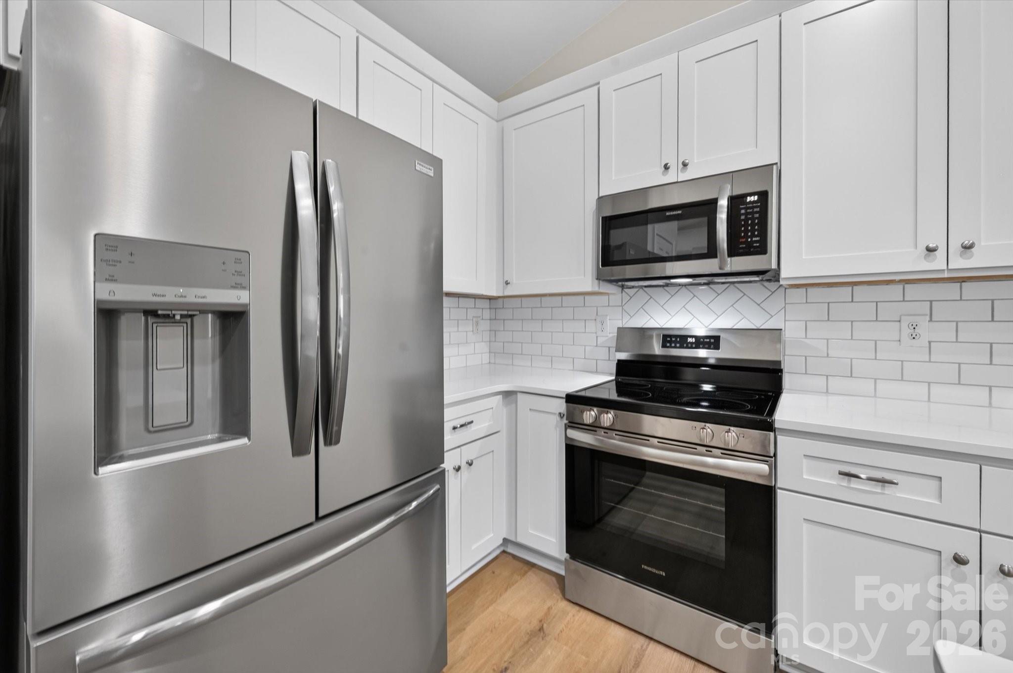 4641 Willow Glen Road
