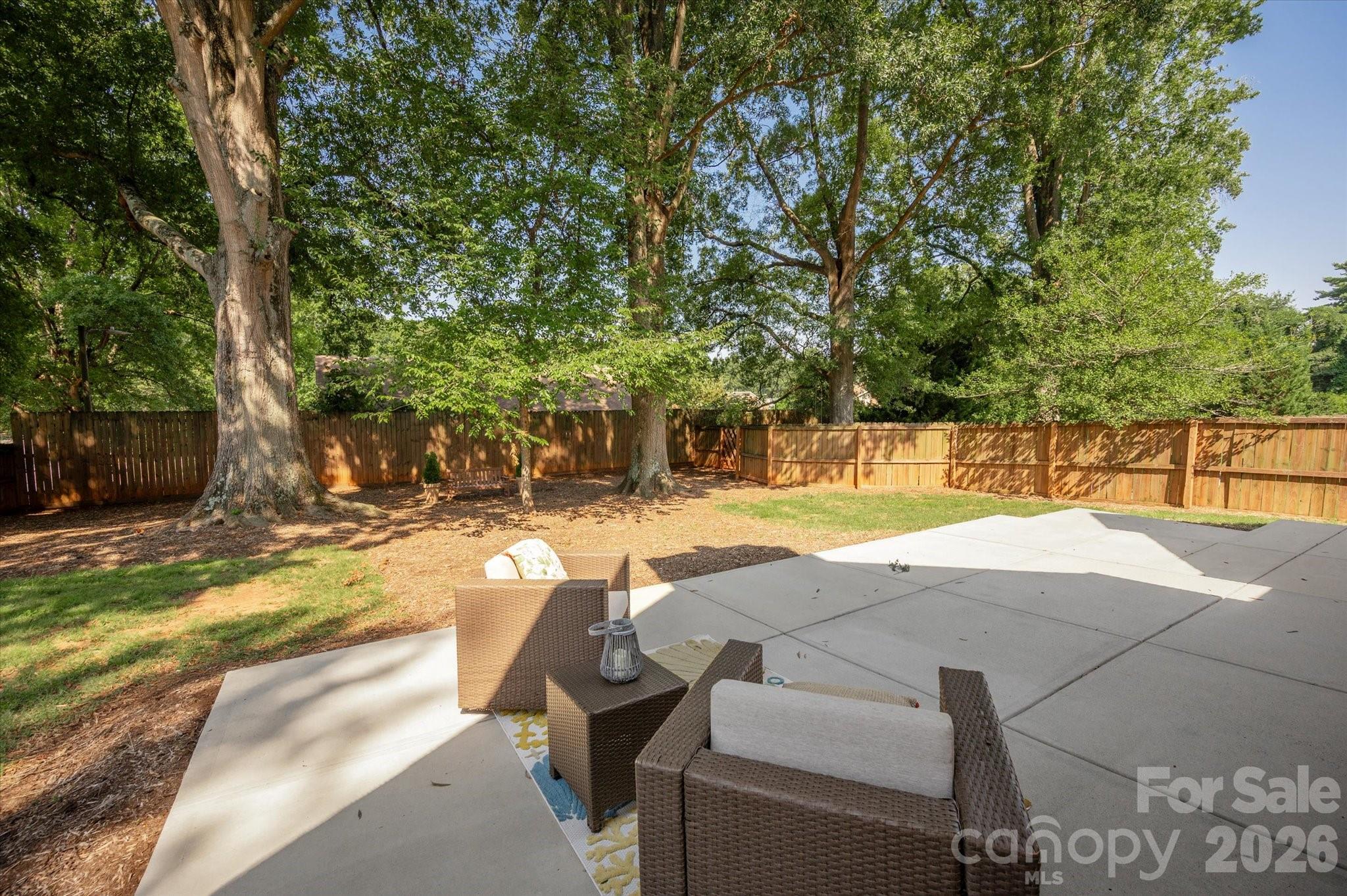 2562 Roseview Lane