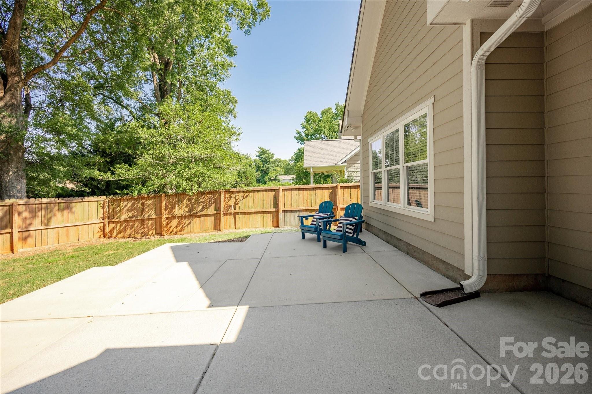 2562 Roseview Lane