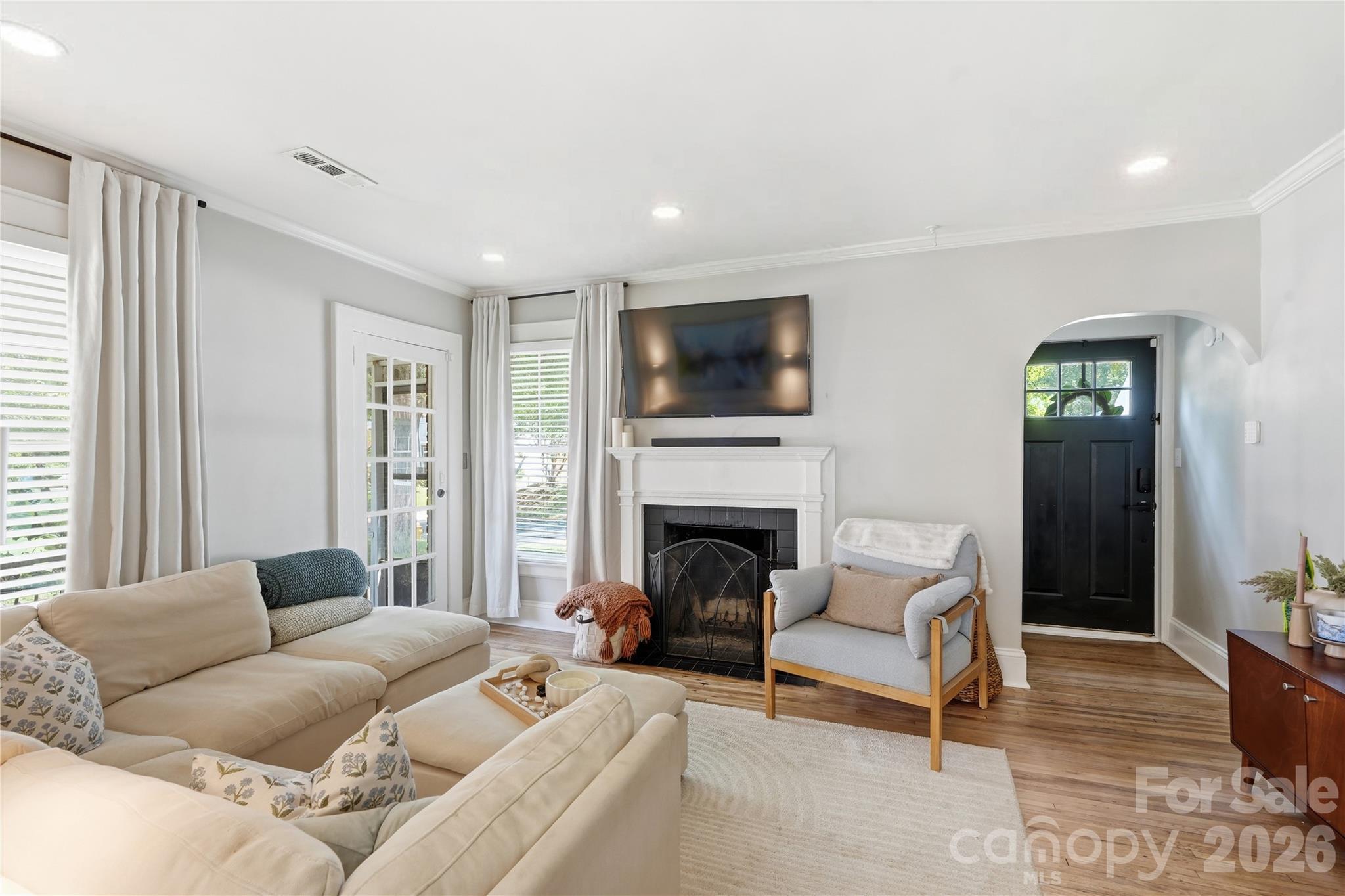 700 Woodruff Place