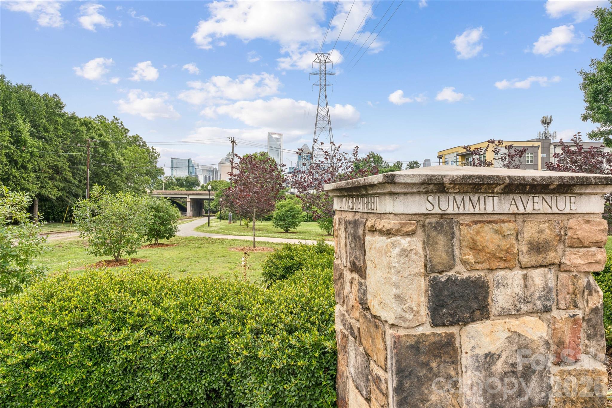 700 Woodruff Place