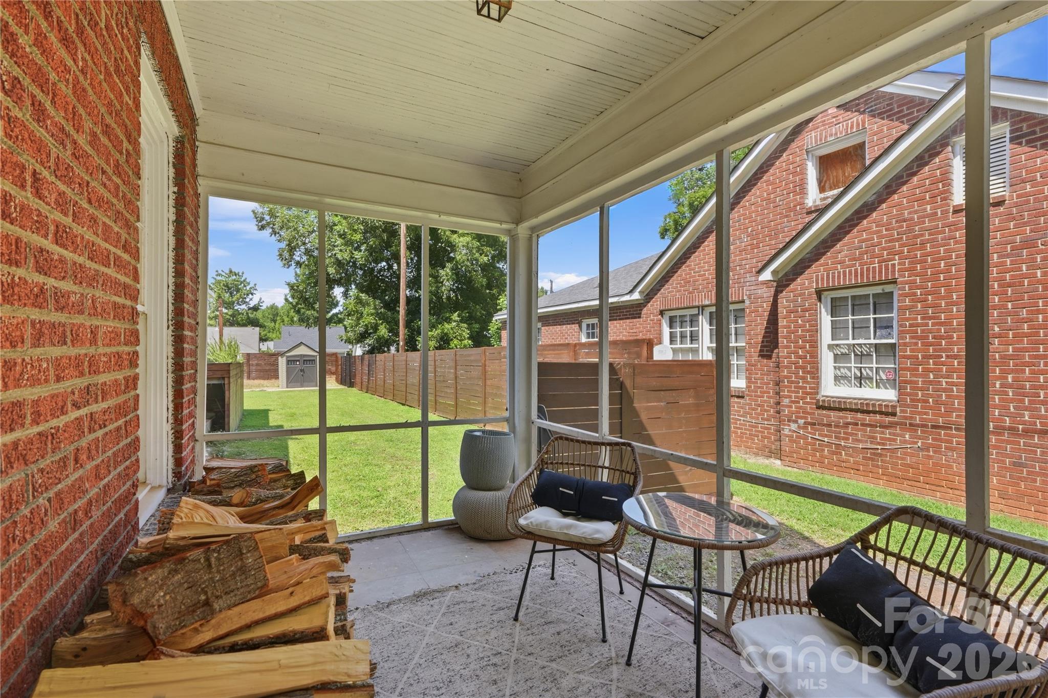 700 Woodruff Place