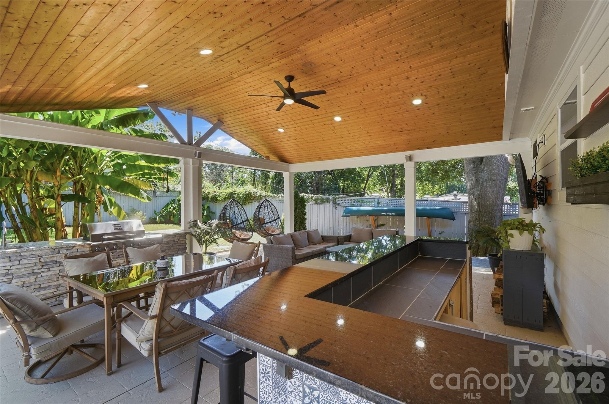 1901 Clearwood Lane