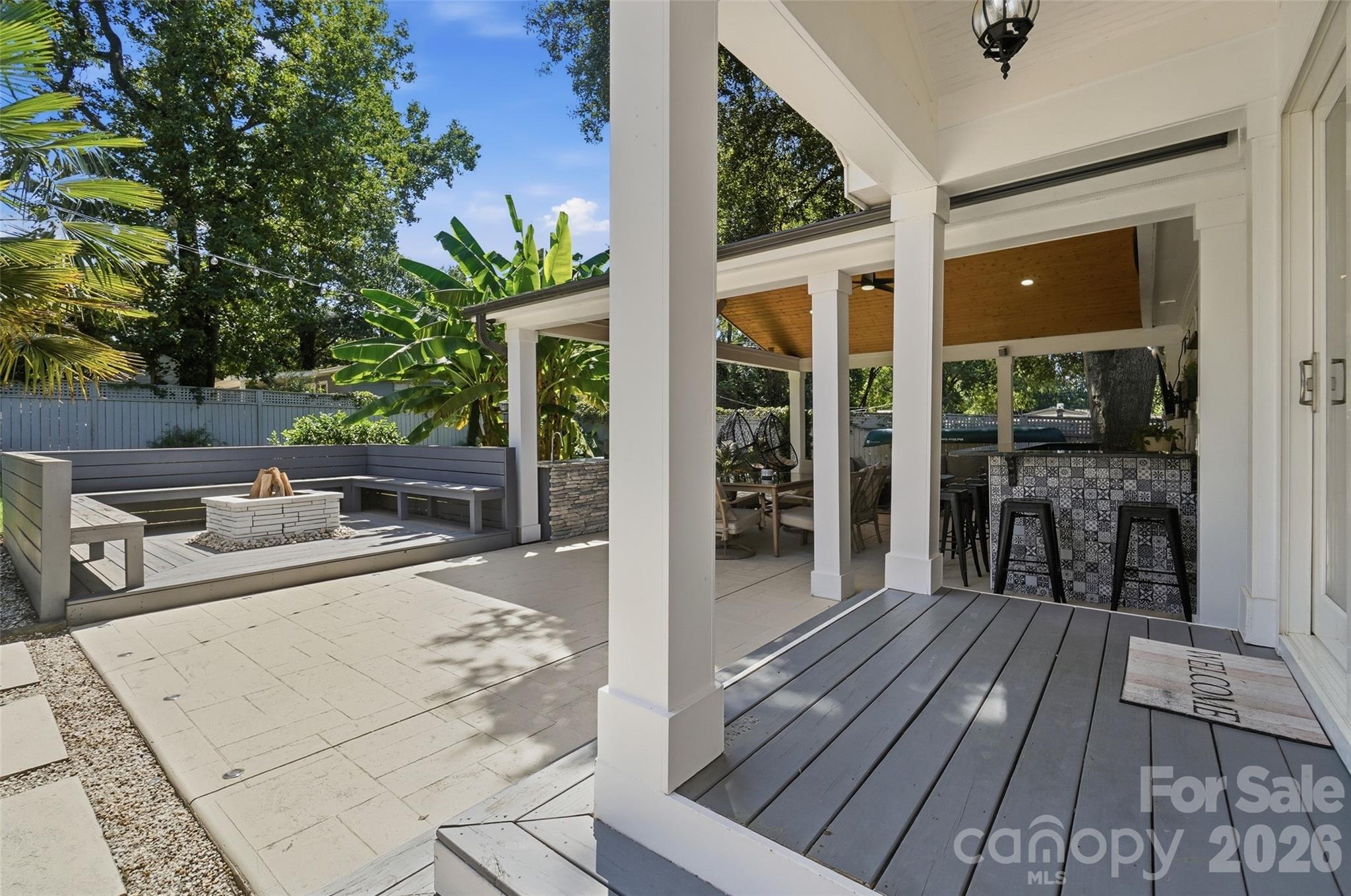 1901 Clearwood Lane