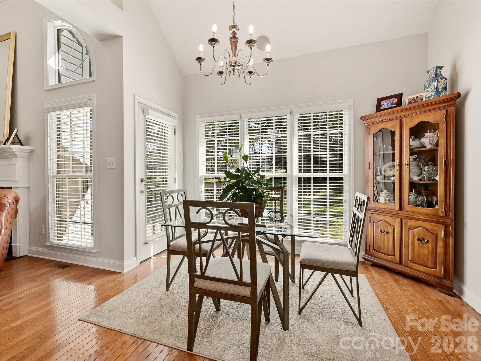 5125 WALNUT GROVE Court