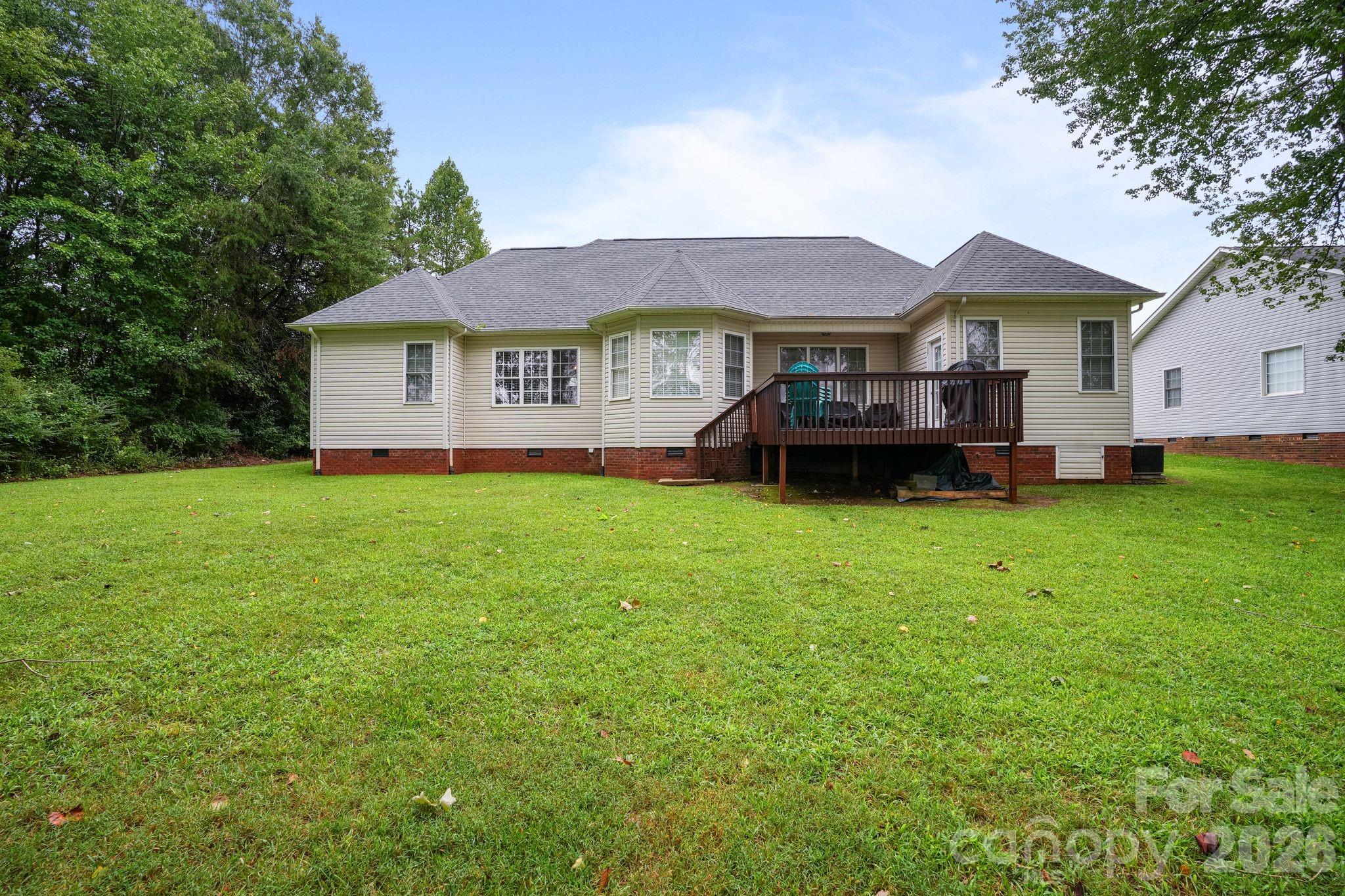 2925 24th Street Drive NE