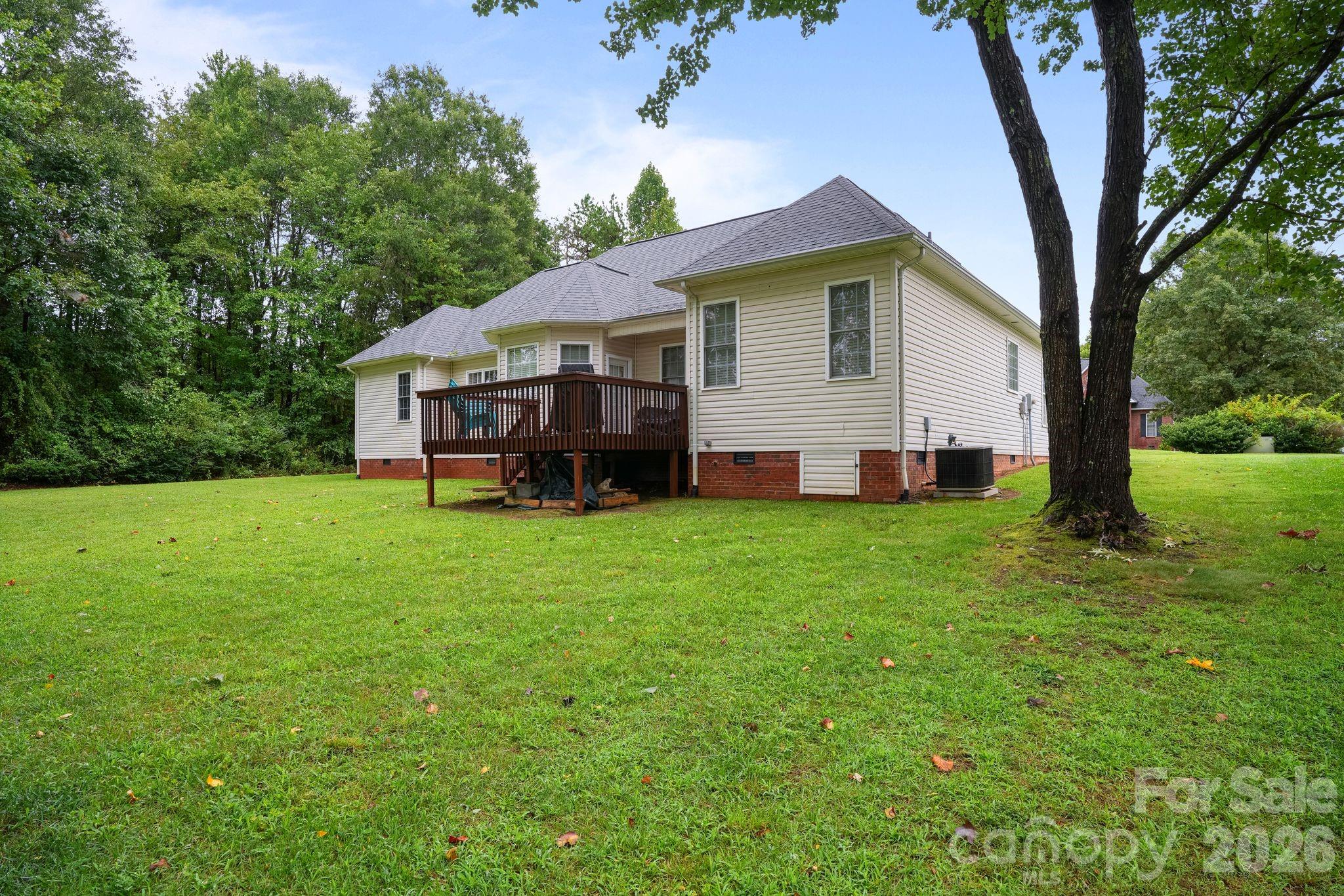 2925 24th Street Drive NE
