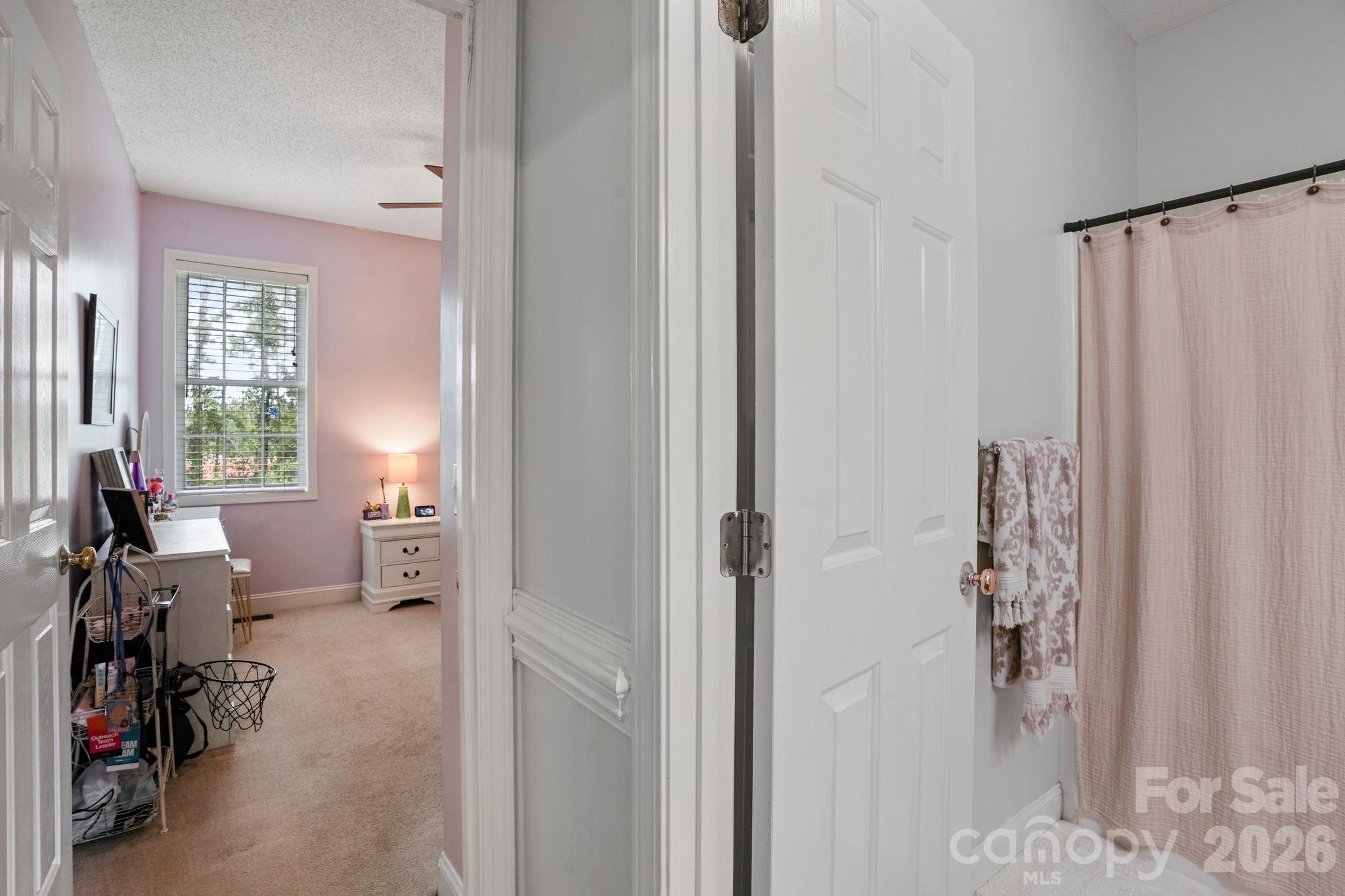 2925 24th Street Drive NE