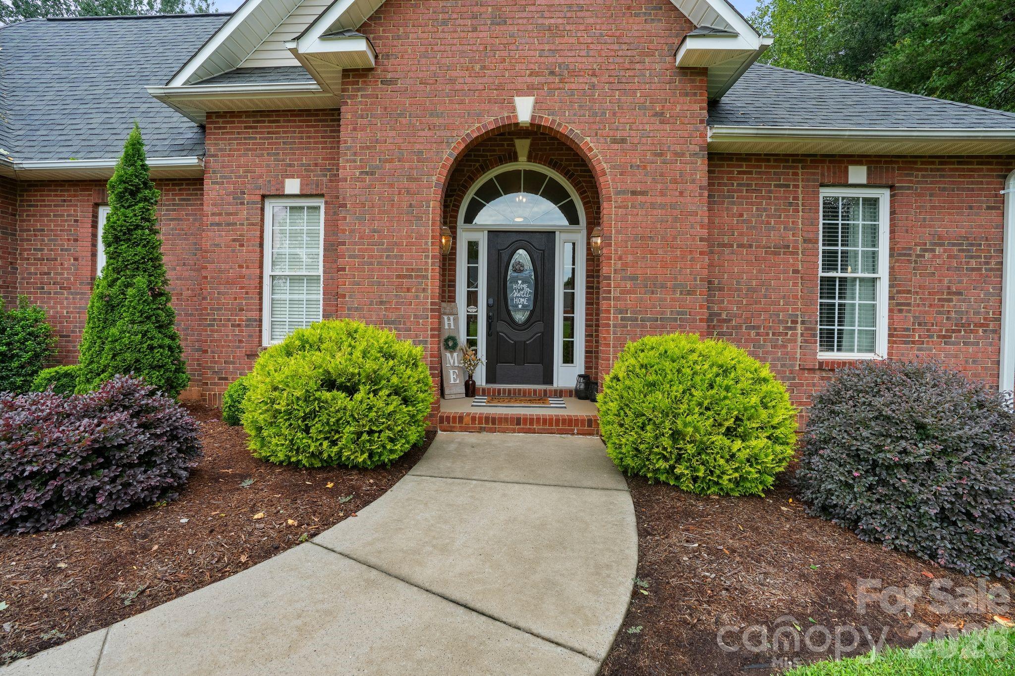 2925 24th Street Drive NE