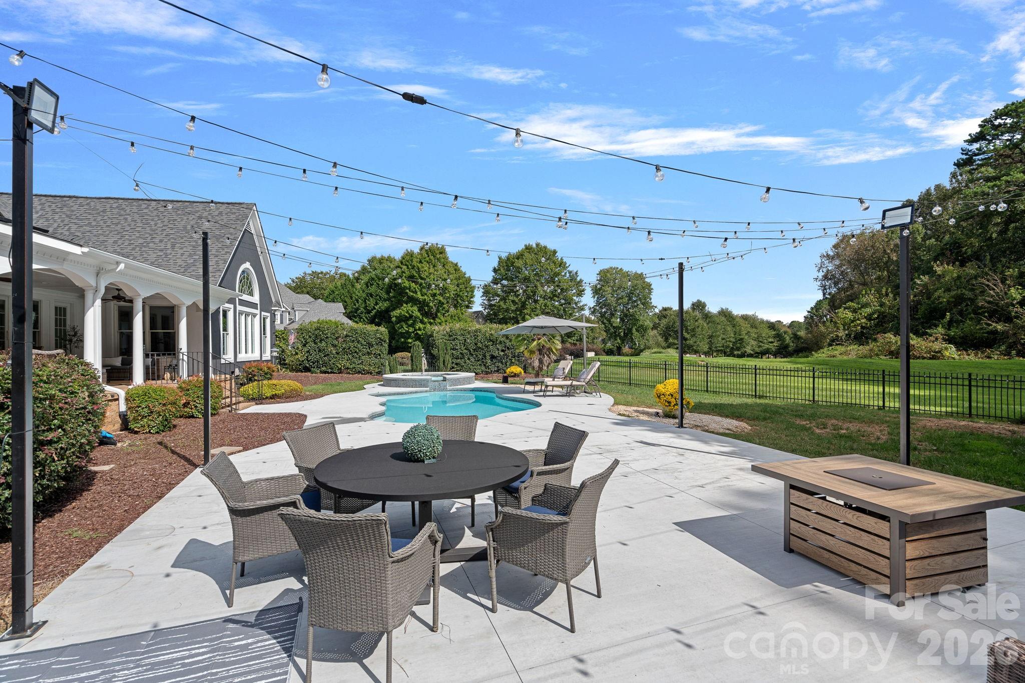 18806 Boundary Oaks Court