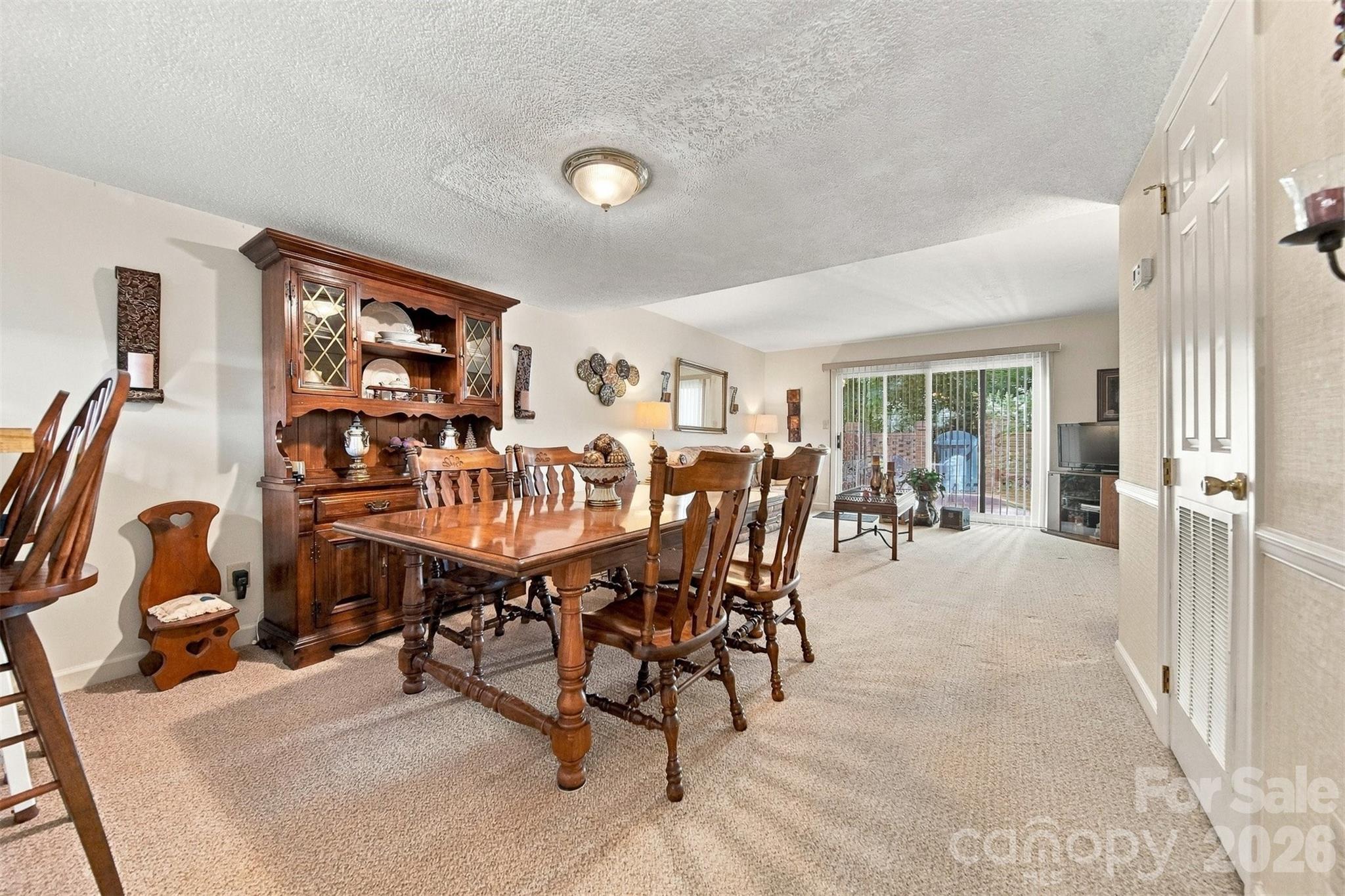 2705 N Center Street Unit: 37