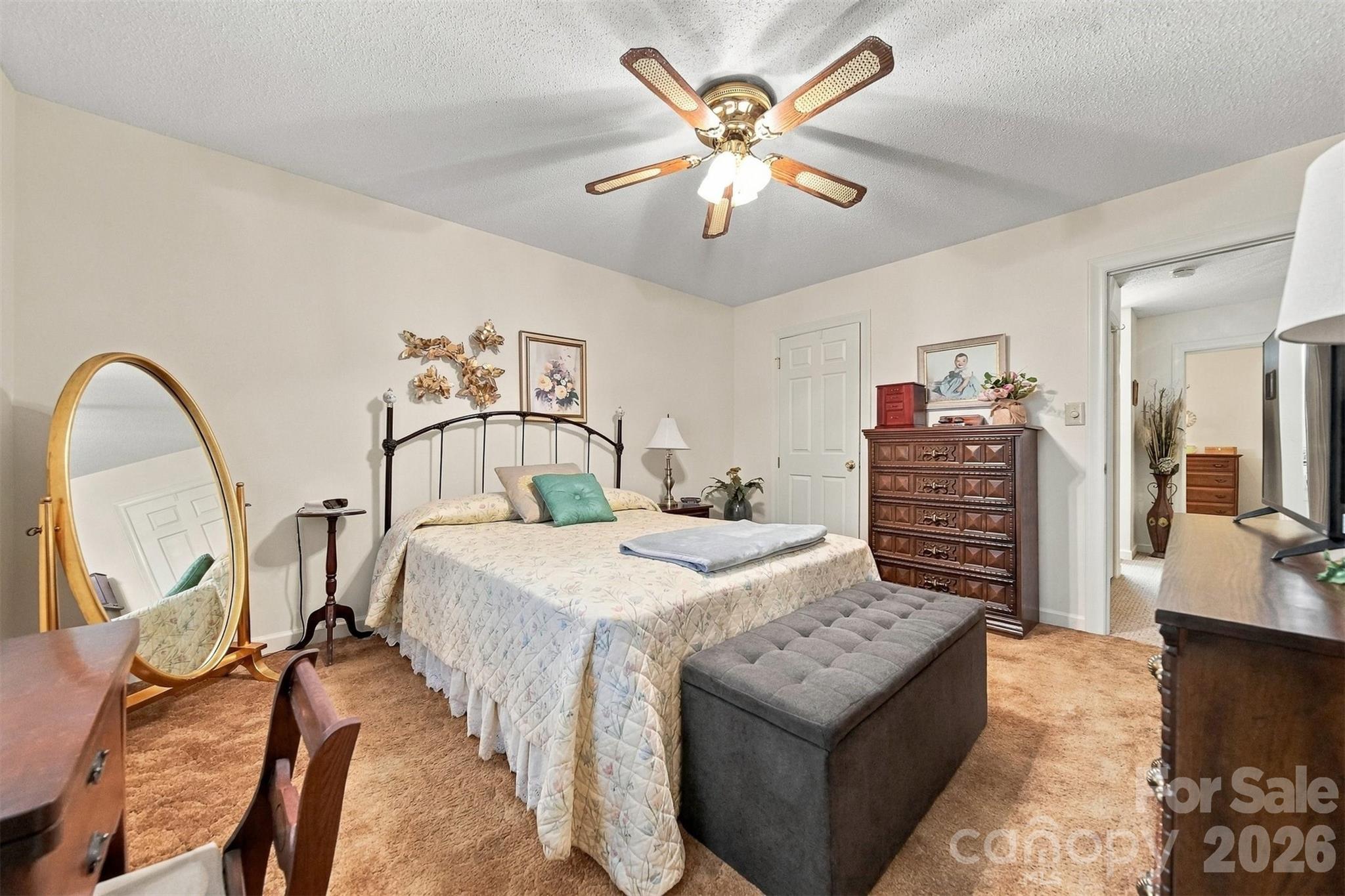 2705 N Center Street Unit: 37