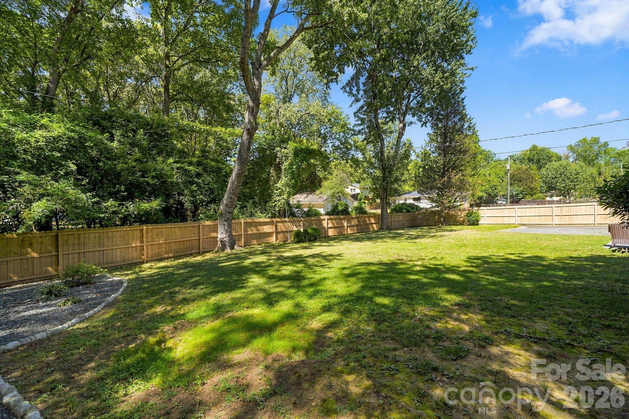 912 Tally Ho Court