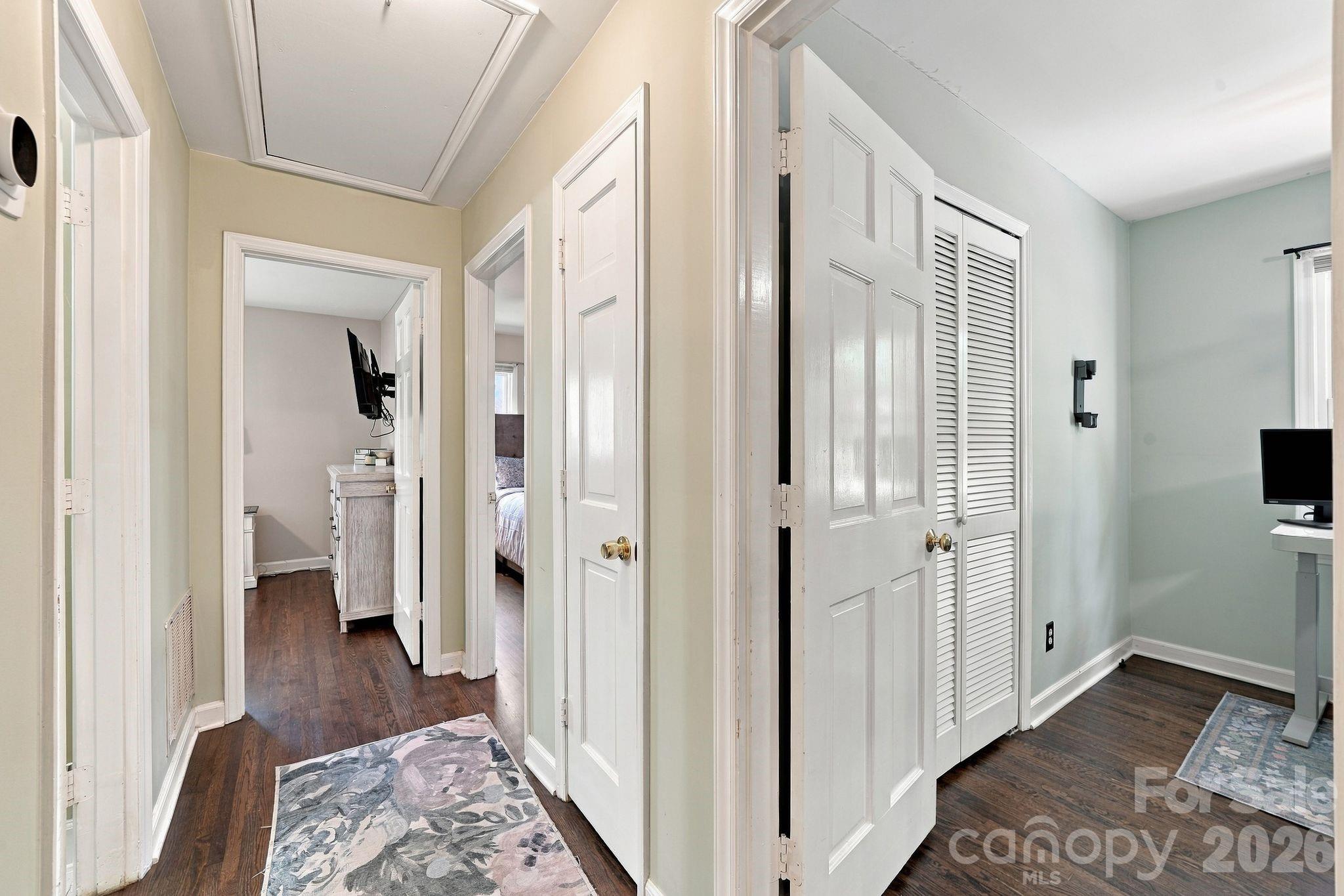 912 Tally Ho Court
